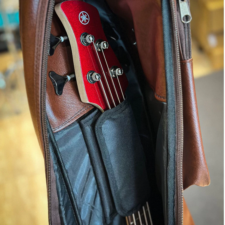 Takane ซอฟเคสเบส บุหนา12มิล กระเป๋าเบสแบบหนัง สีน้ำตาล กันน้ำได้ สีน้ำตาล Soft Case Bass Guitar Bag