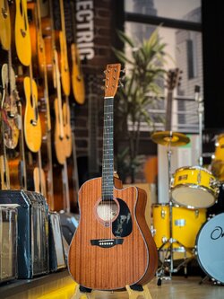 กีต้าร์โปร่ง Kama K4114C โปร่งไฟฟ้า 41 นิ้ว สีไม้เข้ม เสียงกังวาล เสียงใส ฟรี กระเป๋า ปิ๊ก4 ใบคอร์ด