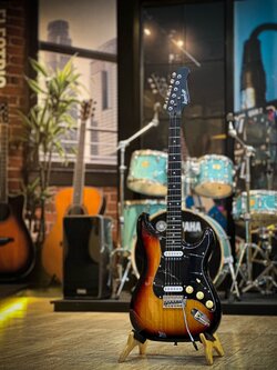 กีต้าร์ไฟฟ้า Kazuki รุ่น New comer ST ปิ๊กอัพ กีตาร์ไฟฟ้า HH ✅ พร้อมเซตของแถม