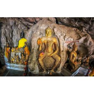 หลวงพ่อถมยา วัดราชสิงขร(ถ้ำฤาษีเขางู)