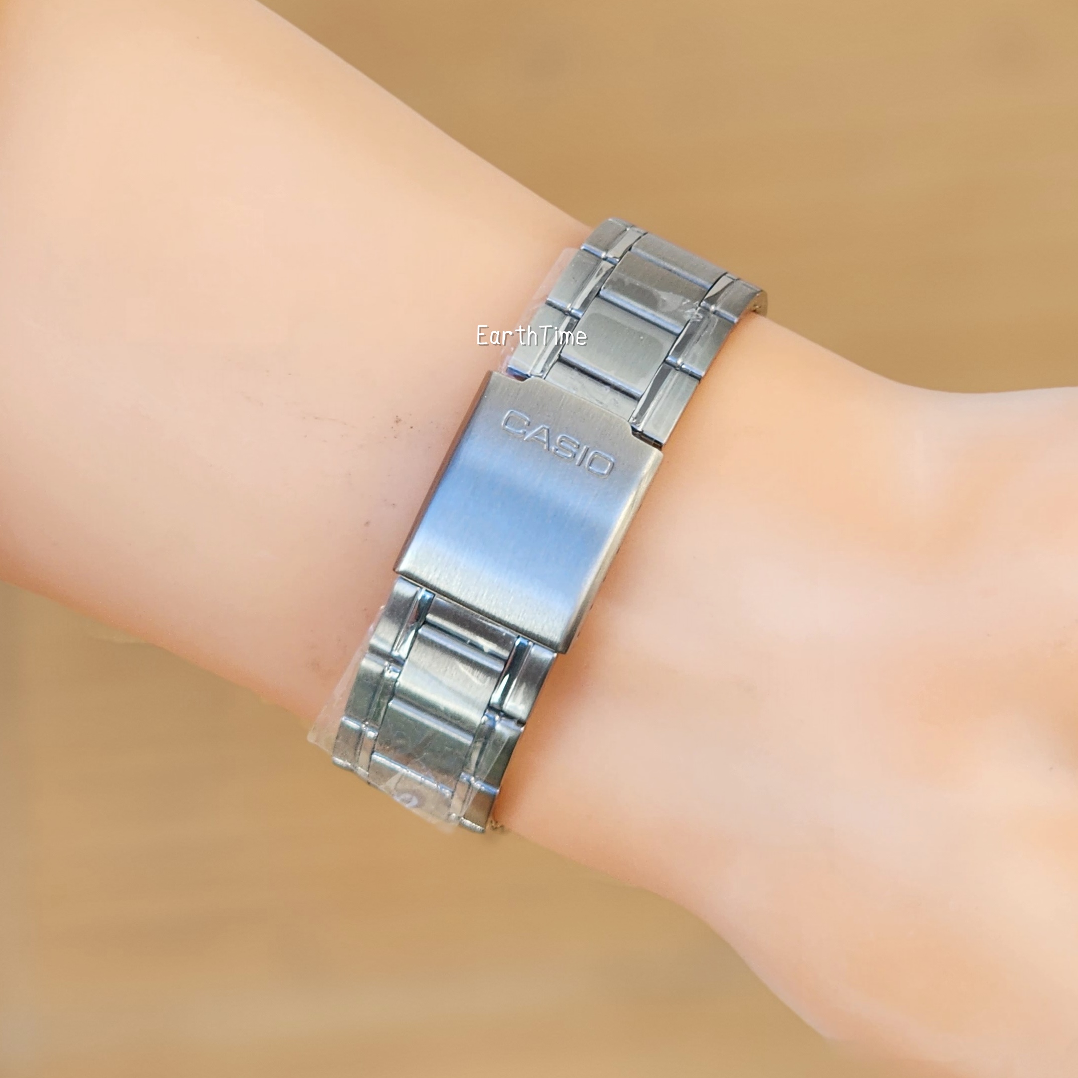 MTP-V002D-2B3 l CASIO l MEN STANDARD