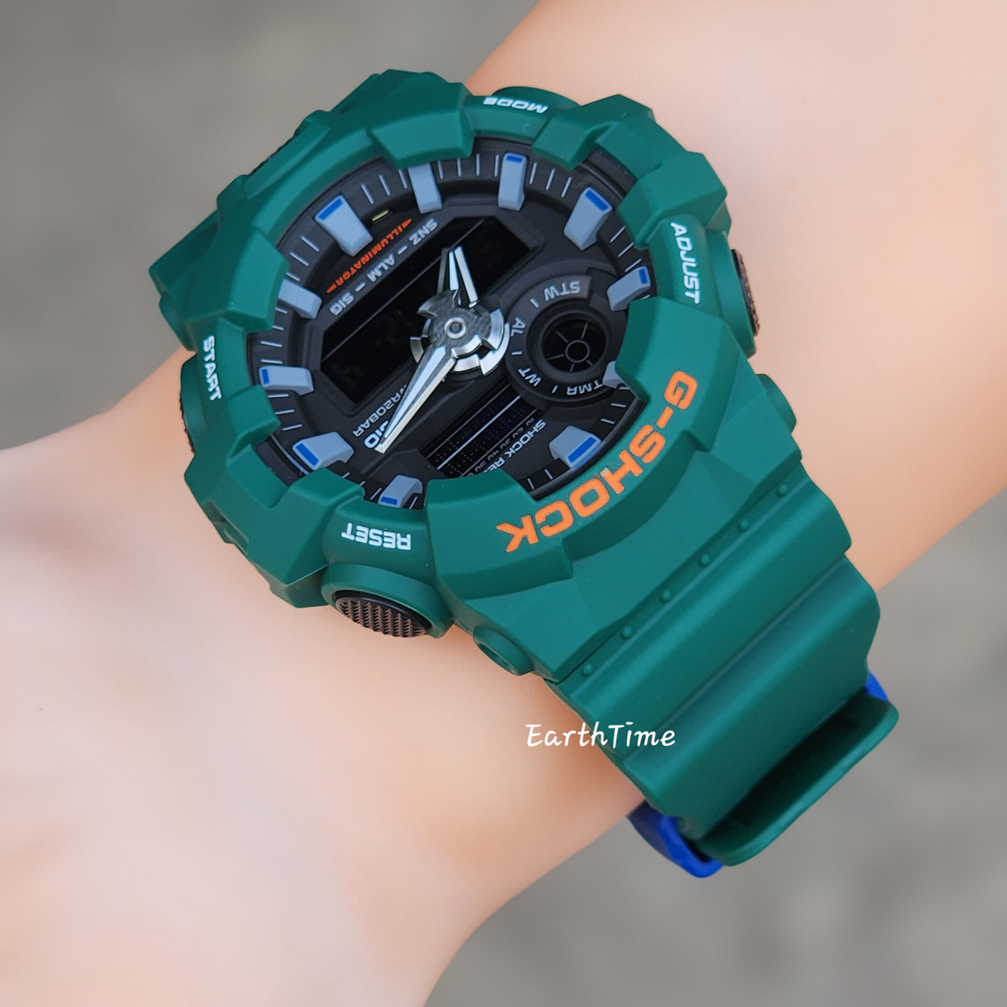 GA-700SC-3A l Sporty Colors Series l G-SHOCK