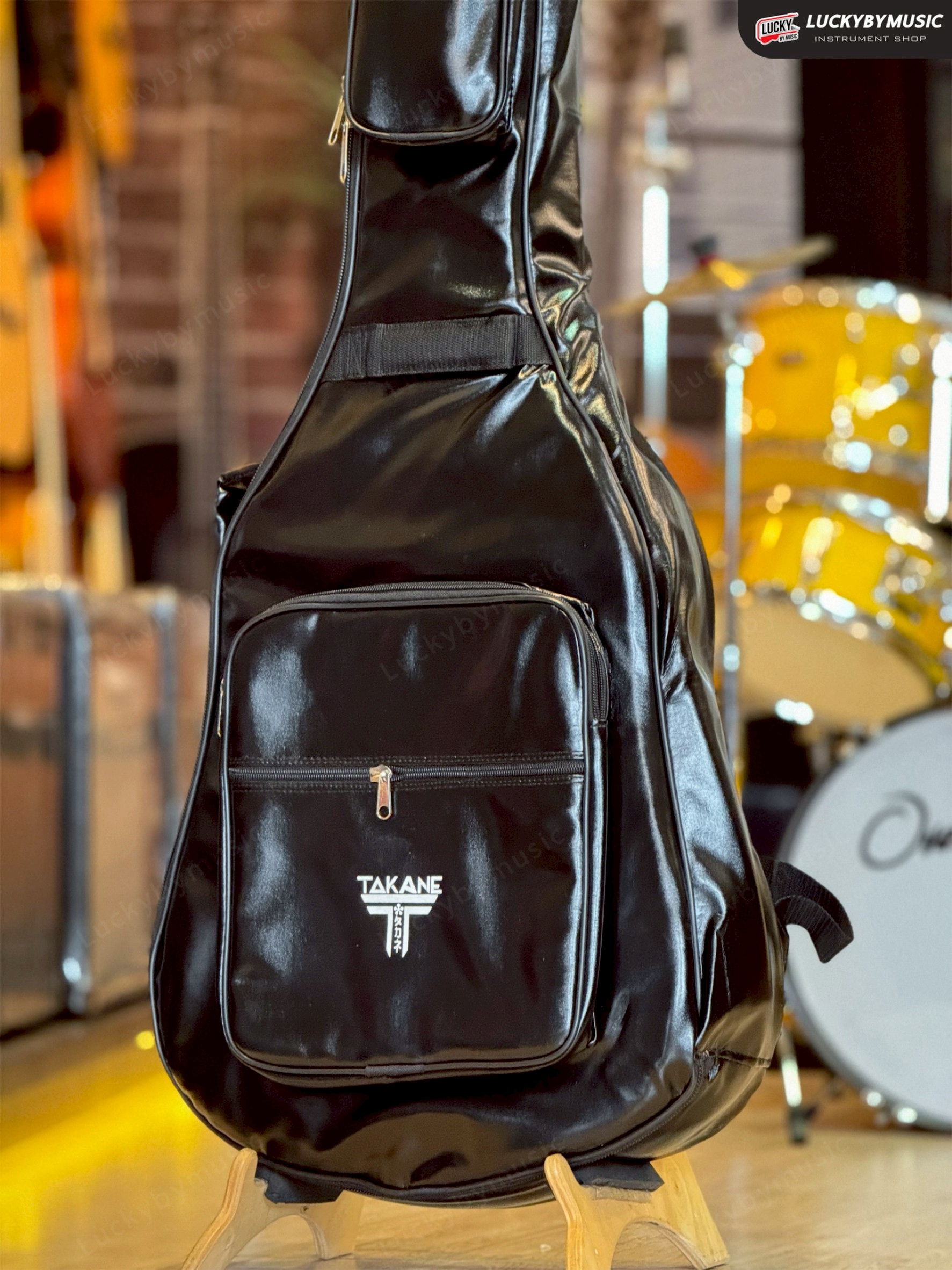 TAKANE กระเป๋ากีตาร์โปร่ง พร้อมหมอนรองคอ ขนาดมาตรฐานขนาด 41" (สีดำ) แบบหนังอย่างดี บุฟองน้ำ 12 มิล. ซิปอย่างดี มีหูหิ้ว