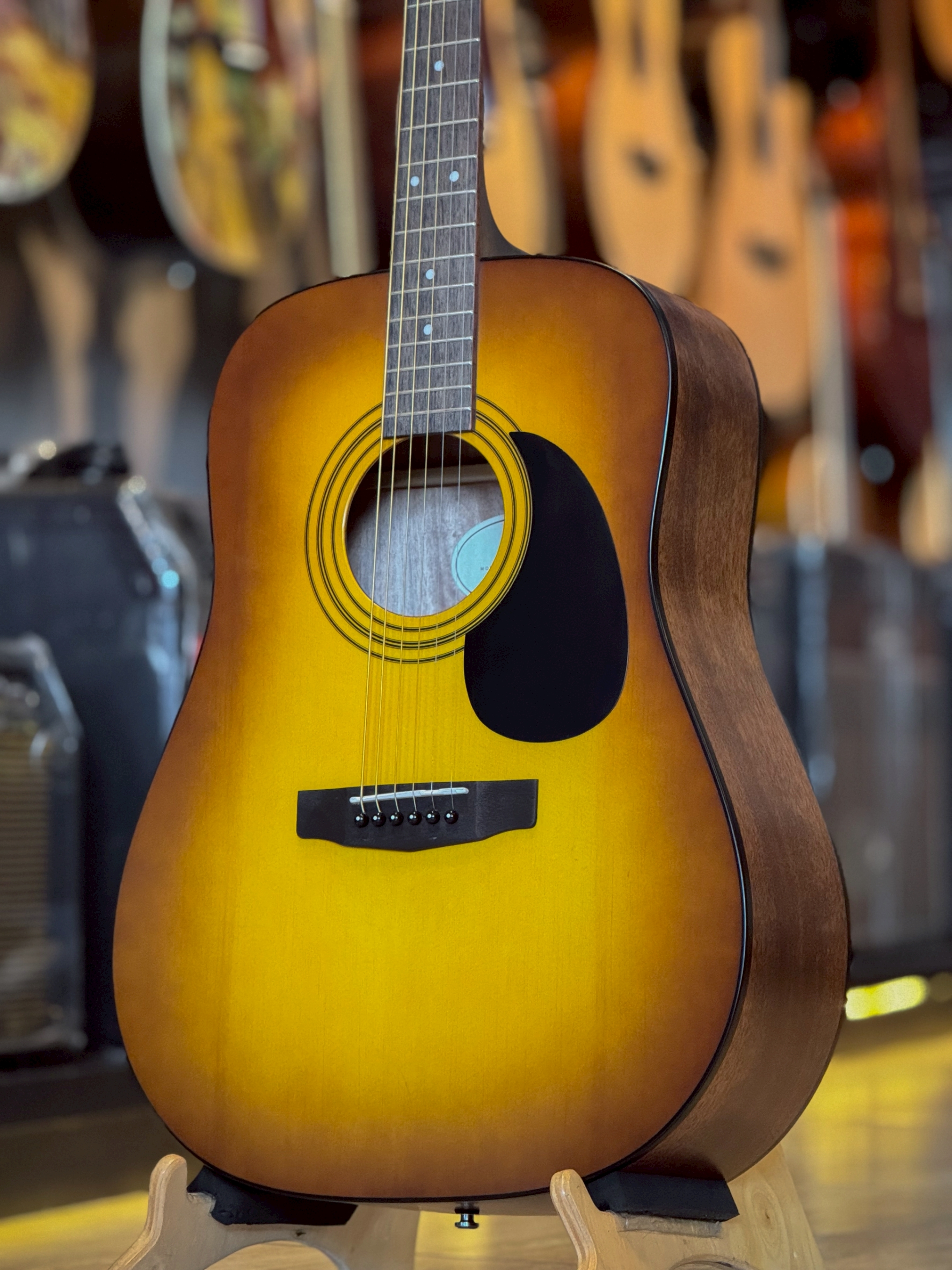 กีตาร์โปร่ง Cort AD810 พร้อมกระเป๋า ปิ๊ก ประแจ โปร่งไฟฟ้า พร้อม สายแจ็ค