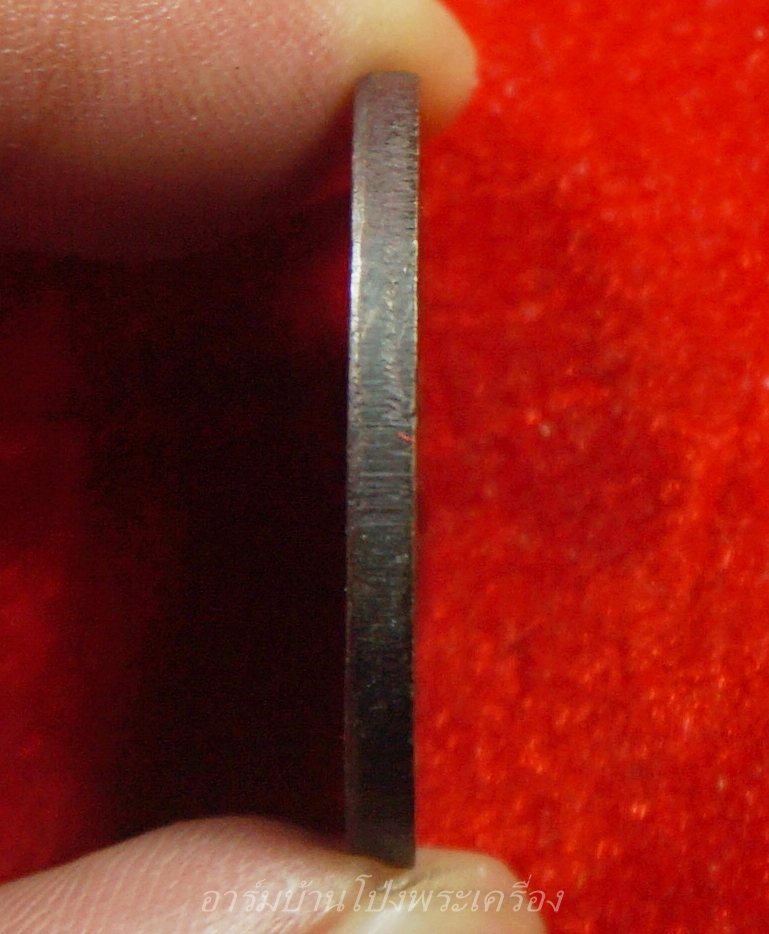 พระแก้วมรกต ปางฤดูร้อน วัดพระแก้ว ปี๒๕๒๕ หลัง ภปร พิมพ์ทรงรูปไข่(องค์ที่2)