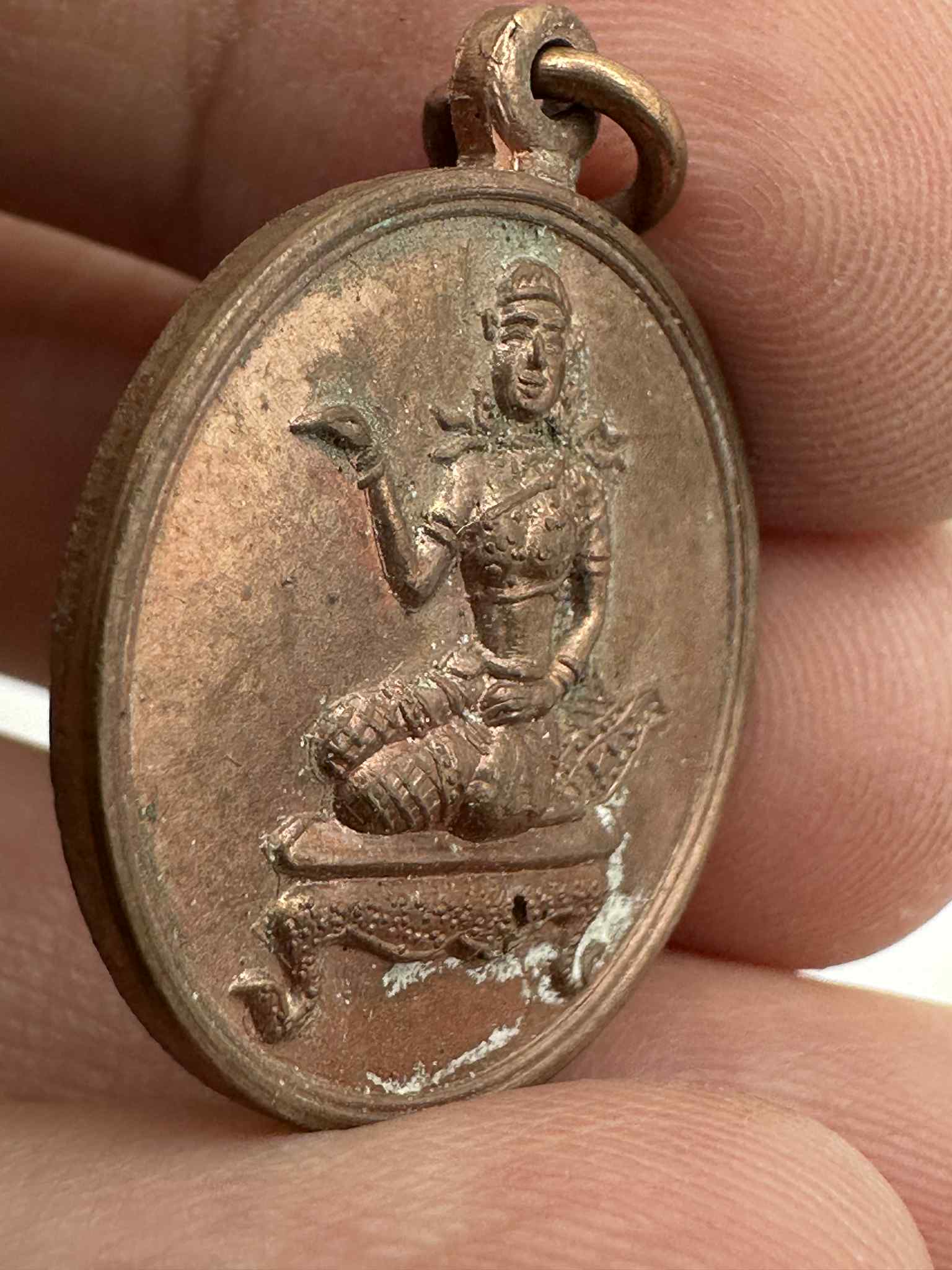 28. เหรียญทองแดง นางกวักที่ระลึกงานบูชาครู 28 สิงหาคม วัดดาวคนอง ครูบาเจ้าเสือสมิงน้อย