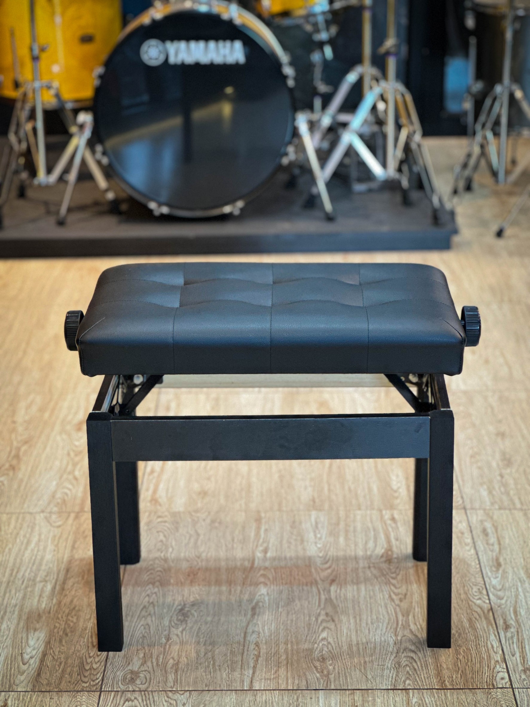 เก้าอี้เปียโน Q-100 สีดำ ปรับความสูงได้ เก้าอี้คีย์บอร์ด เบาะหนานุ่ม แข็งแรง รับน้ำหนักได้ดี