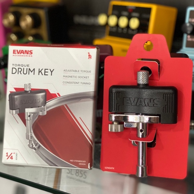 กุุญแจกลอง EVANS Torque Key ช่วยให้ทุกหลักตึงเท่ากัน จูนเสียงง่ายขึ้น มีแม่เหล็กช่วยยึด ช่วยให้ตั้งได้ง่าย