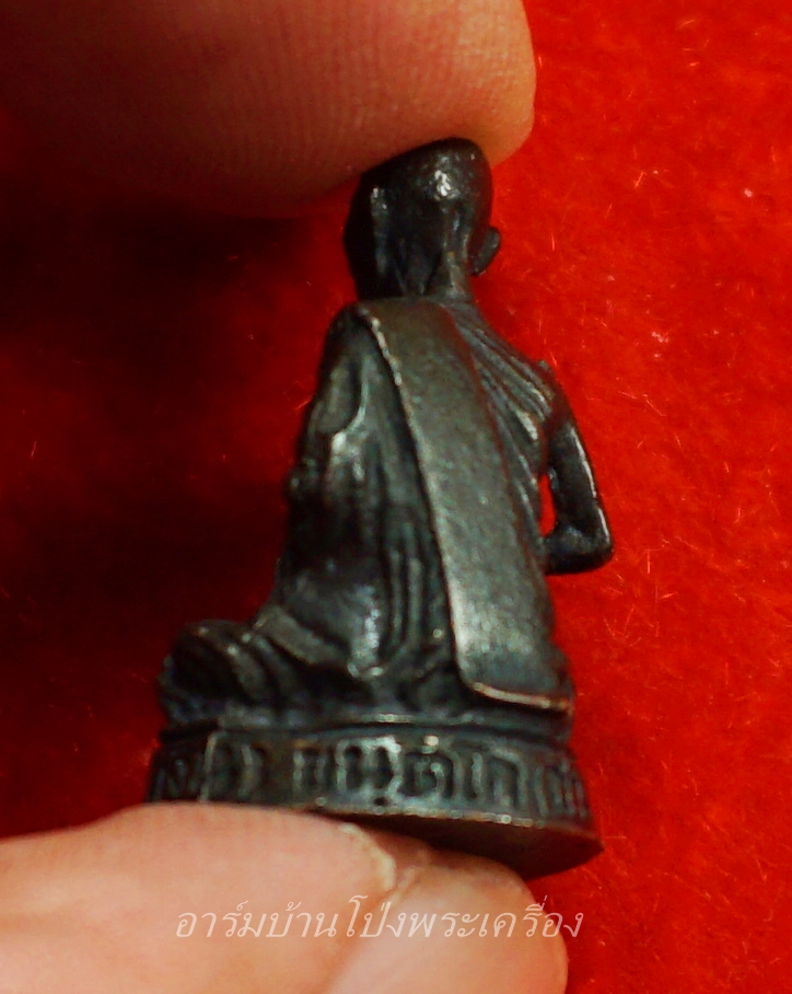 หลวงพ่อเงิน วัดถ้ำน้ำ รูปหล่อ(องค์ที่1)