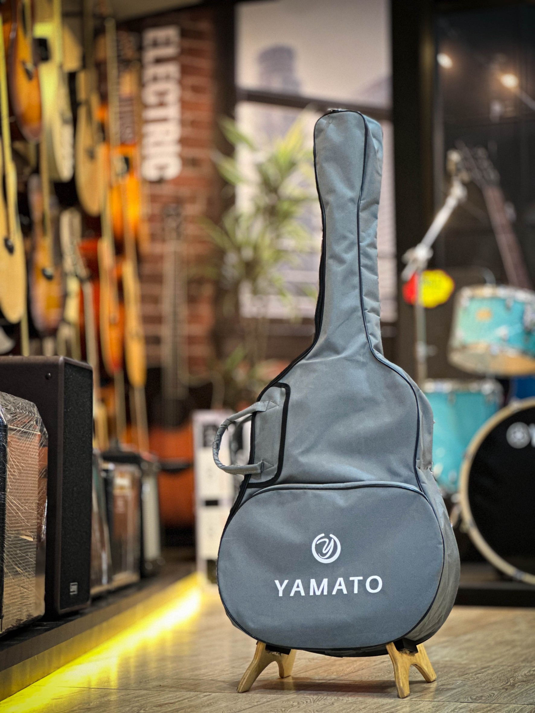 กระเป๋ากีต้าร์โปร่ง 41" YAMATO กระเป๋ากีต้าร์คุณภาพดี ✅ ใส่กีตาร์ได้หลายทรง, มีหูจับด้านข้าง/และด้านหน้า,มีช่องใส่อุปกรณ์/มีสายสะพายหลัง