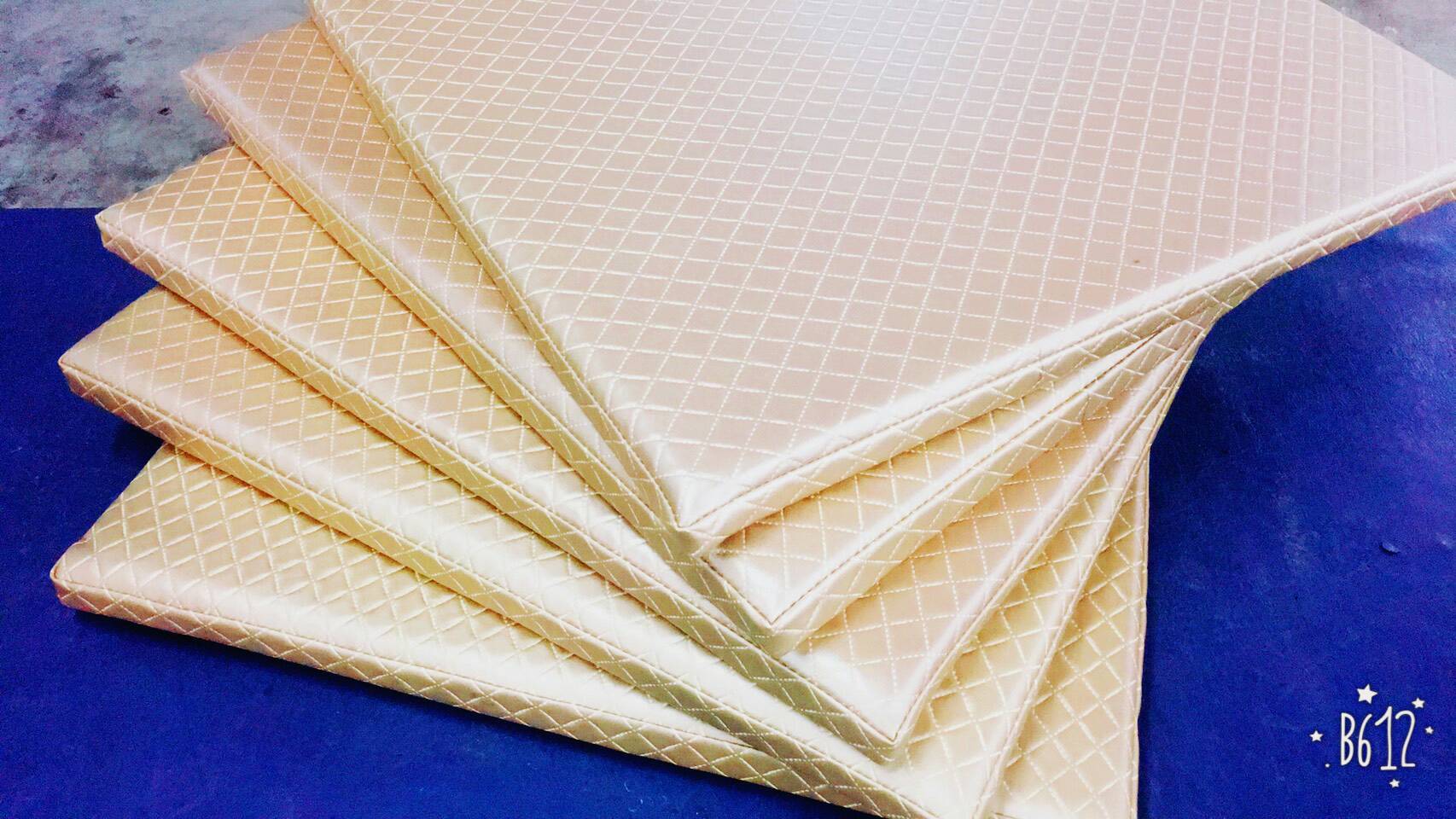 เบาะรองนั่งสมาธิสีทอง งานพรีเมี่ยม 60x60 cm หนา 1 นิ้ว