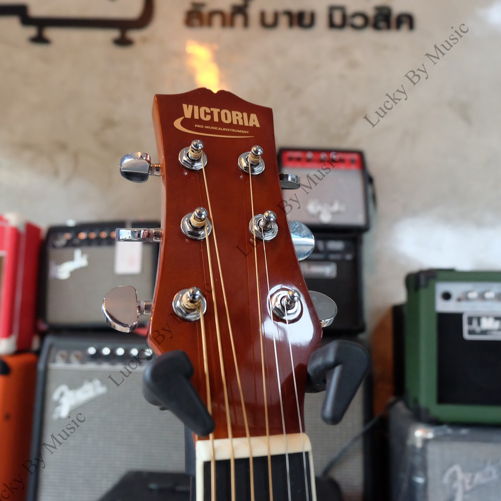 Victoria กีต้าร์โปร่งไฟฟ้า+จูนเนอร์ในตัว สีซันเบิส แถมฟรี กระเป๋า+คาโป้+สายสะพาย+ปิ๊ก+ที่้เก็บปิ๊ก+ใบคอร์ด+ปิ๊กการ์ด