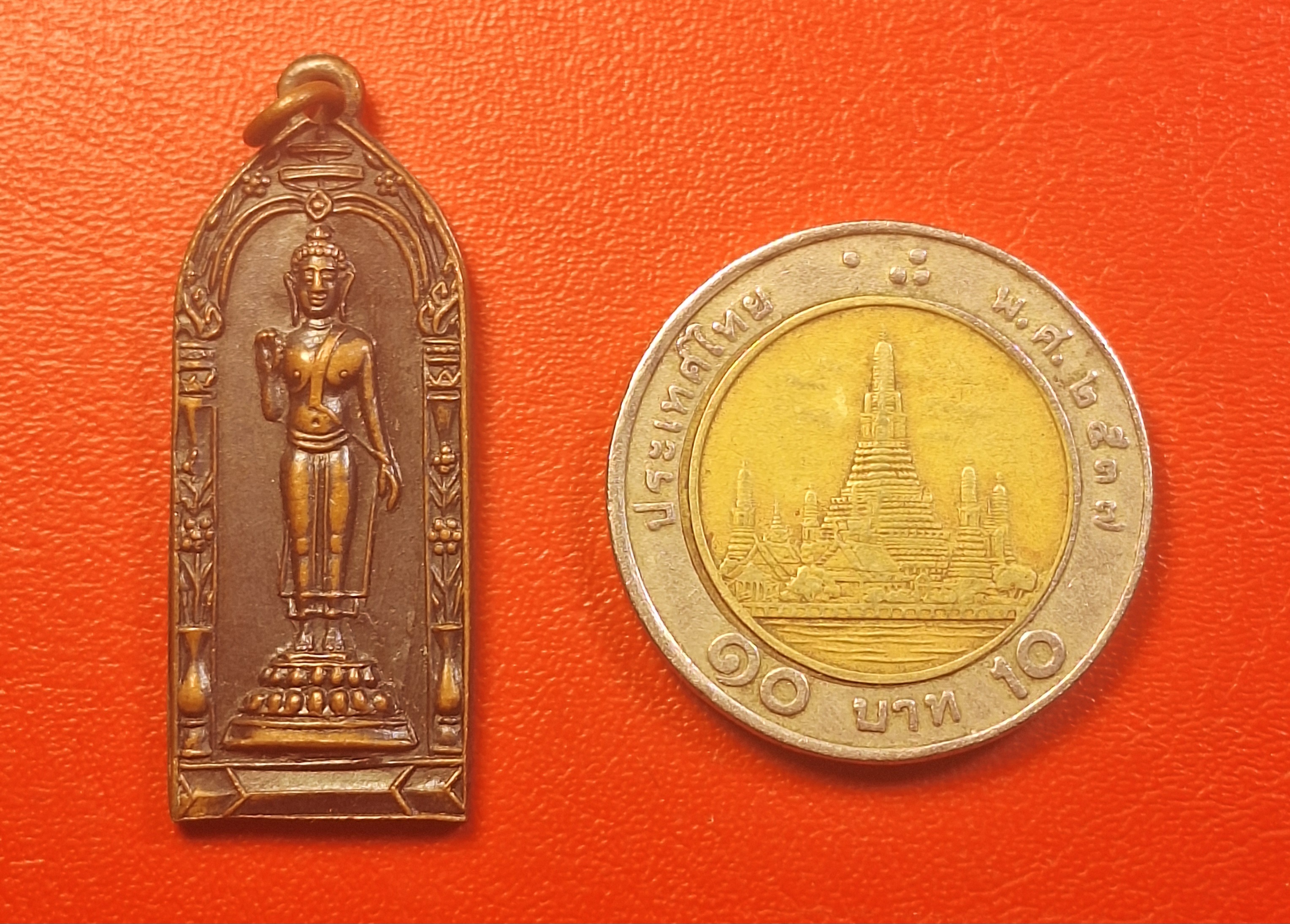 พระปางประทานพรยืน ทองแดง สุวรรณภูมิวิทยาลัย จ.สุพรรณบุรี ปี๒๕๐๕ เนื้อทองแดง(องค์ที่1)