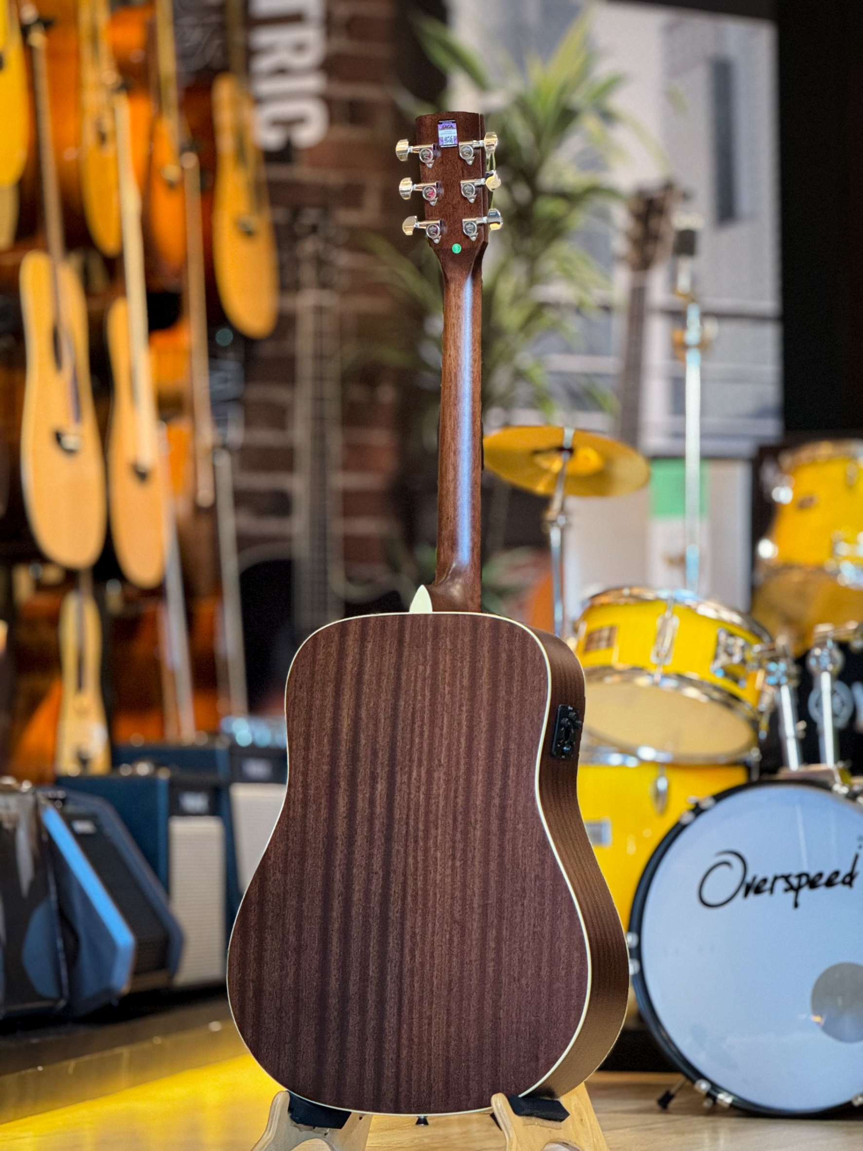 กีต้าร์โปร่งไฟฟ้า Saga SF700 EQ M-1 กีตาร์โปร่งไฟฟ้า ขนาด 41 นิ้ว พร้อมของแถมสุดคุ้ม