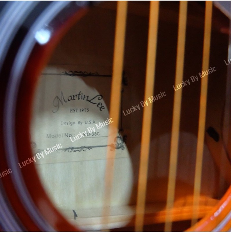 Martin Lee กีต้าร์โปร่ง 38 นิ้ว สีซันเบิร์น มีเหล็กดามคอ แถมฟรี กระเป๋า ปิ๊ก ที่เก็บปิ๊ก จูนเนอร์ สายสะพายและใบคอร์ด