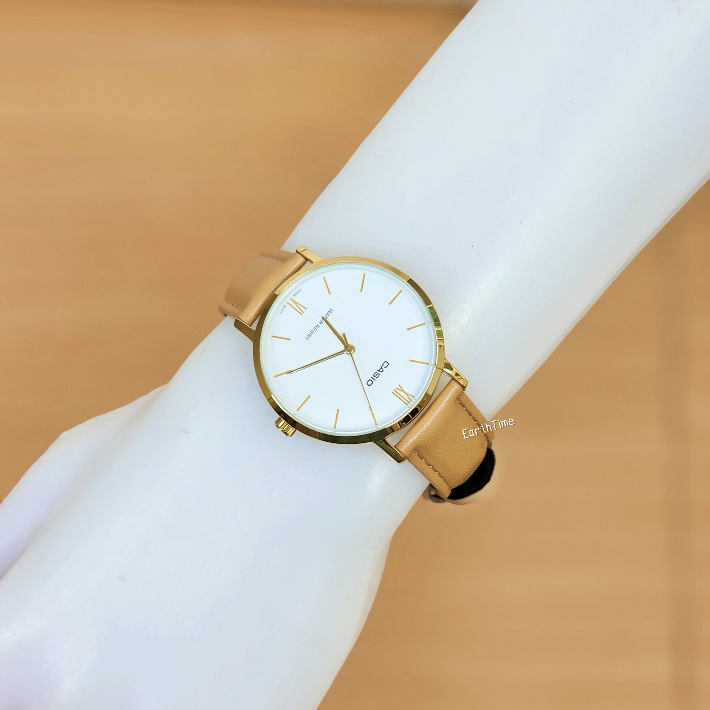 CASIO WOMEN STANDARD รุ่น LTP-VT01GL-7B