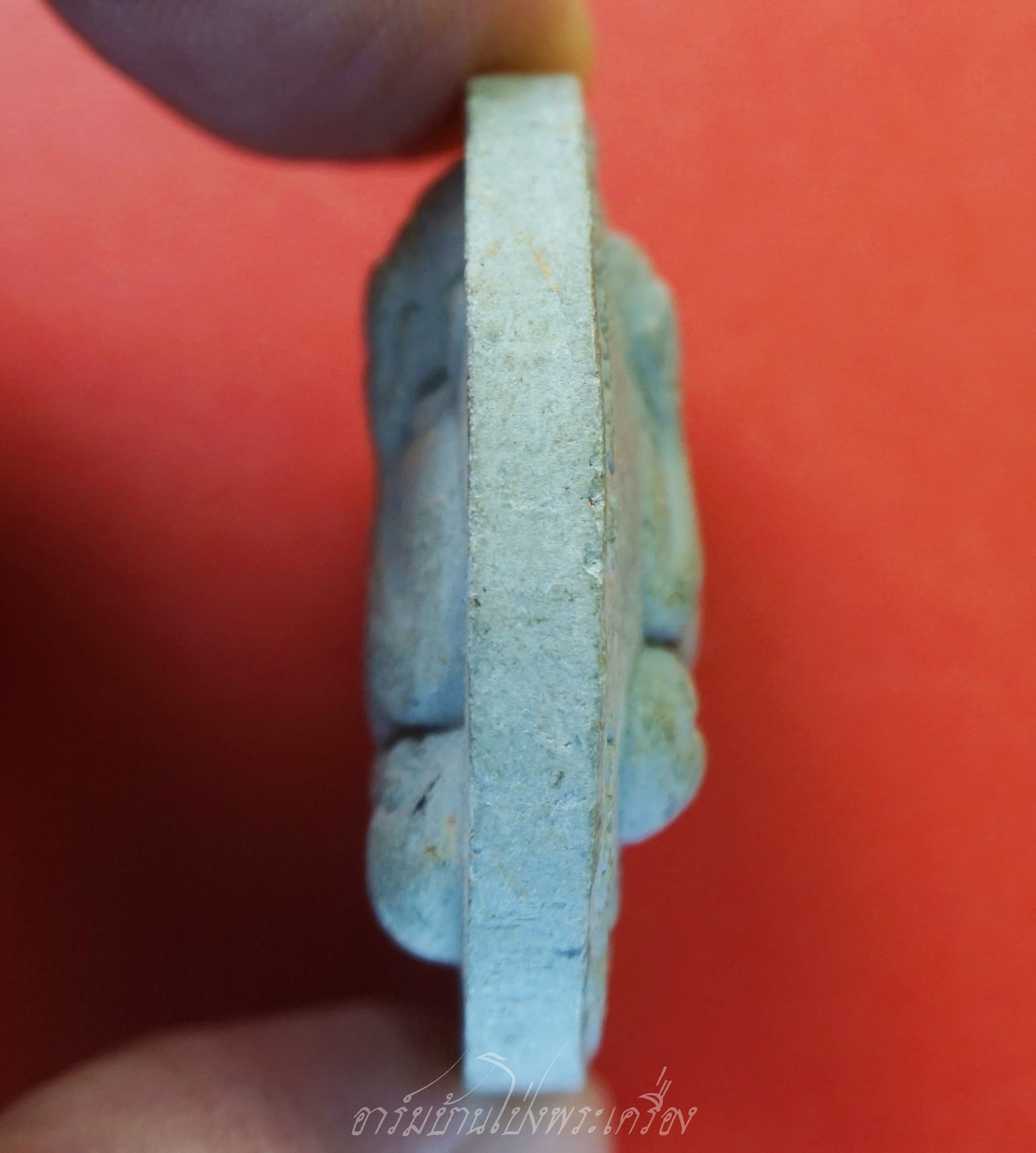 หลวงพ่อจืด วัดโพธิเศรษฐี จ.นครปฐม พระปิดตา จัมโบ้ มหาละลวย๘ทิศ ปี๒๕๕๖ เนื้อผงสีเทา(องค์ที่1)