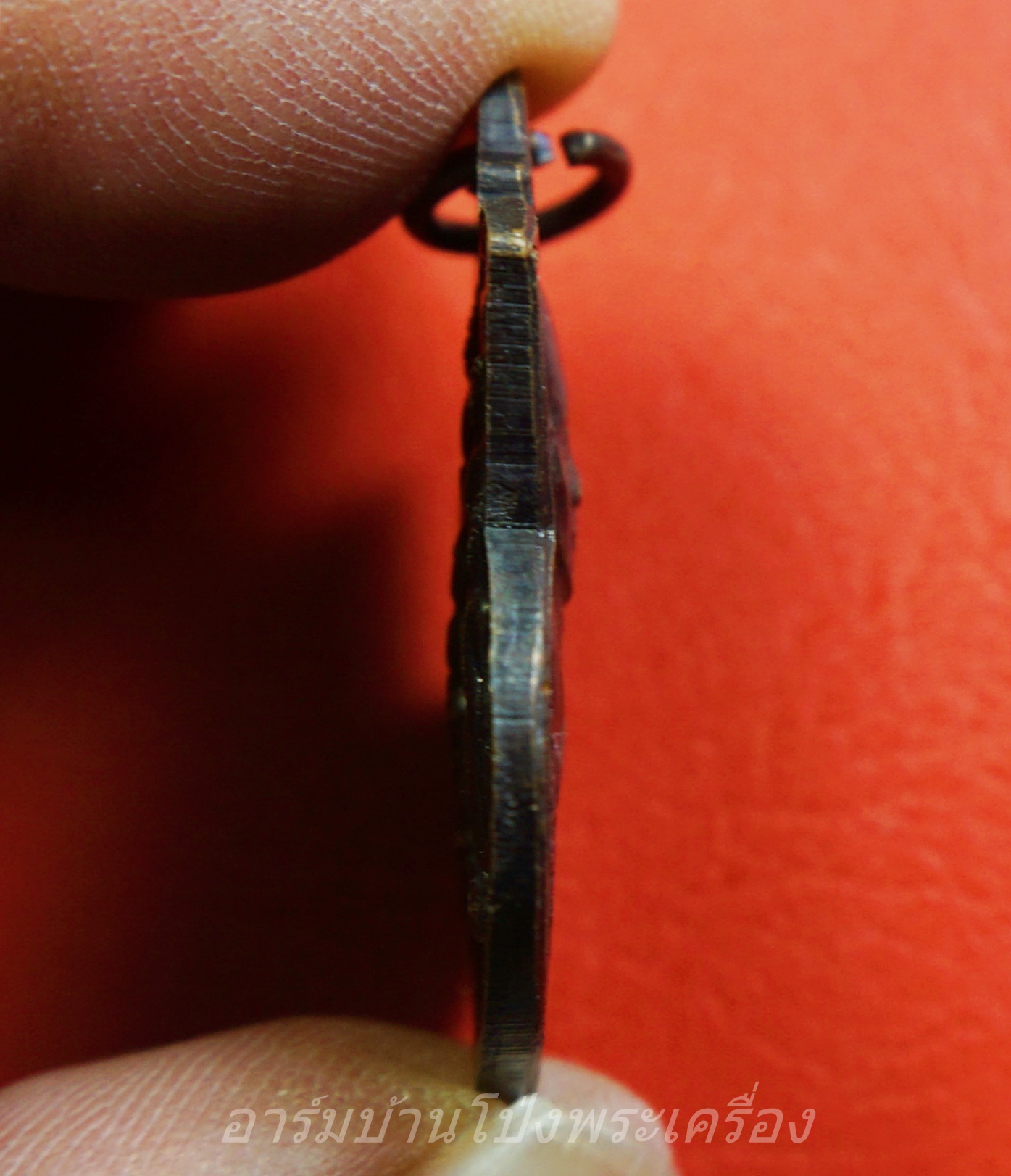 พระครูเฟื้อ วัดบ้านกล้วย รุ่นแรก ปี๒๕๑๘ หลังหลวงพ่อศิลาแลง เนื้อทองแดงรมดำ(องค์ที่4)