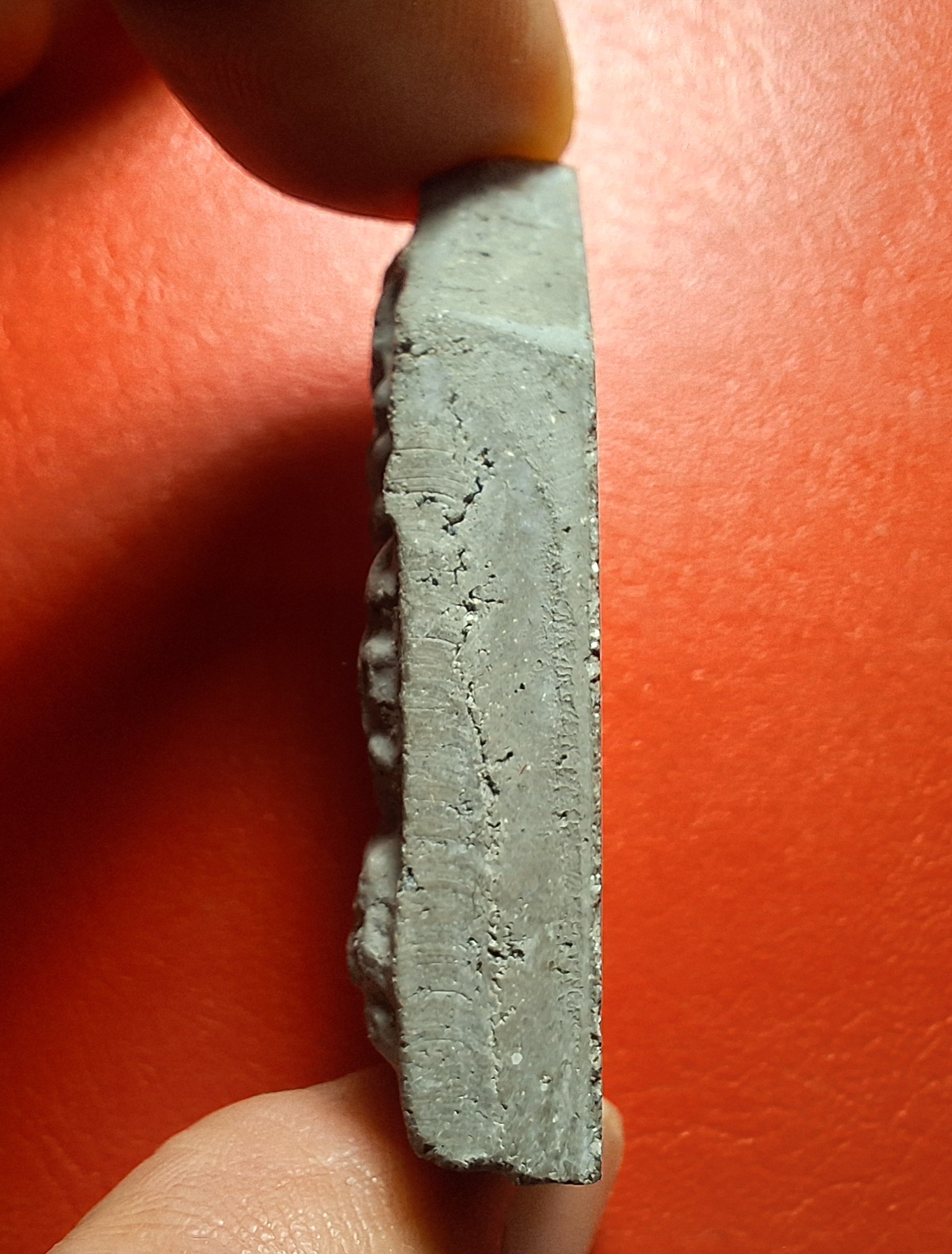 หลวงพ่อแทน วัดธรรมเสน ขุนแผนหน้ายักษ์ ปี๒๕๐๖ เนื้อผงสีเทา(องค์ที่6)