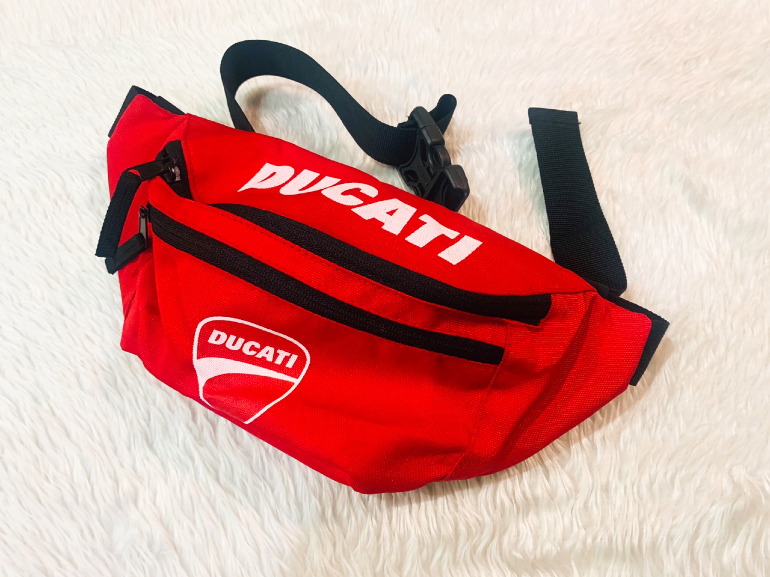 กระเป๋าสะพาย Ducati