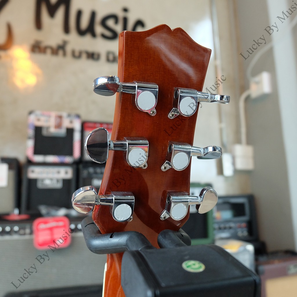 กีตาร์โปร่งไฟฟ้าVictoria กีต้าร์โปร่งไฟฟ้า+จูนเนอร์ในตัว