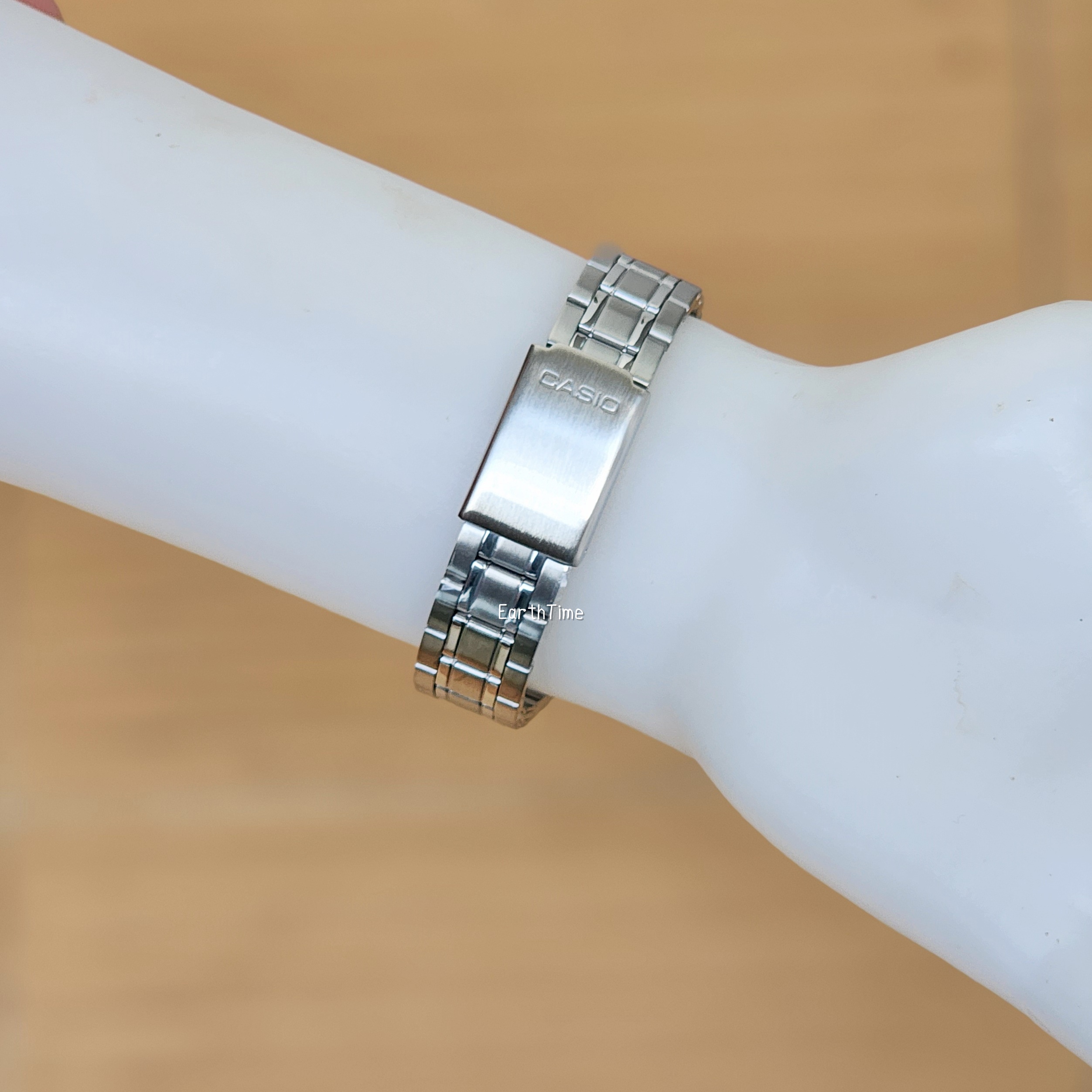 CASIO WOMEN STANDARD รุ่น LTP-1308D-2A