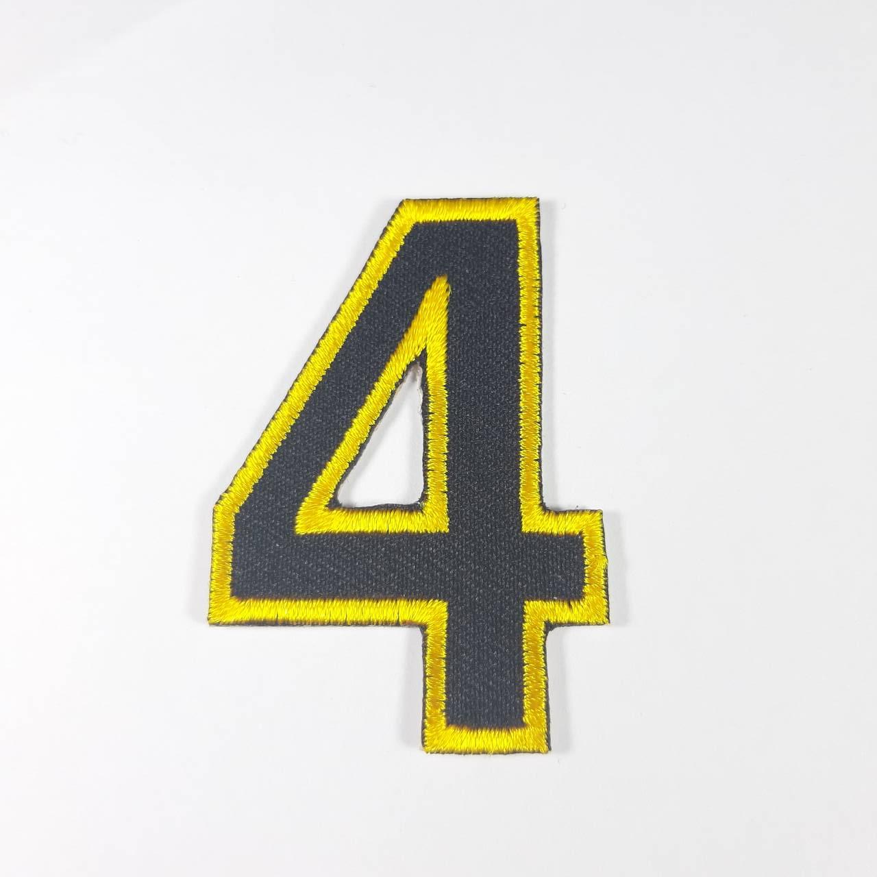 เลข 4