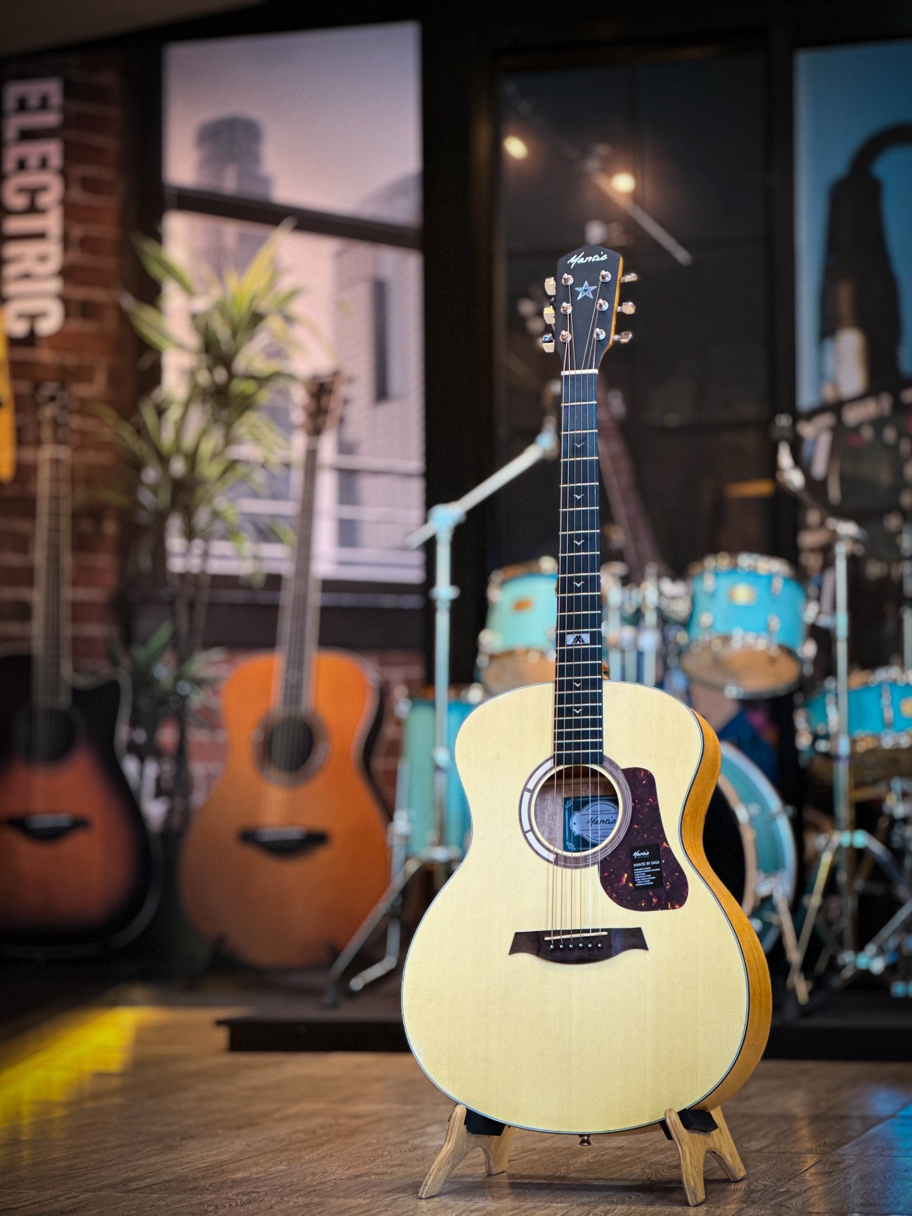 Mantic GT-1G กีตาร์โปร่ง 41 นิ้ว ทรง Grand Auditorium ไม้แองเกิลแมนสปรูซ/เชอร์รี่วู้ด