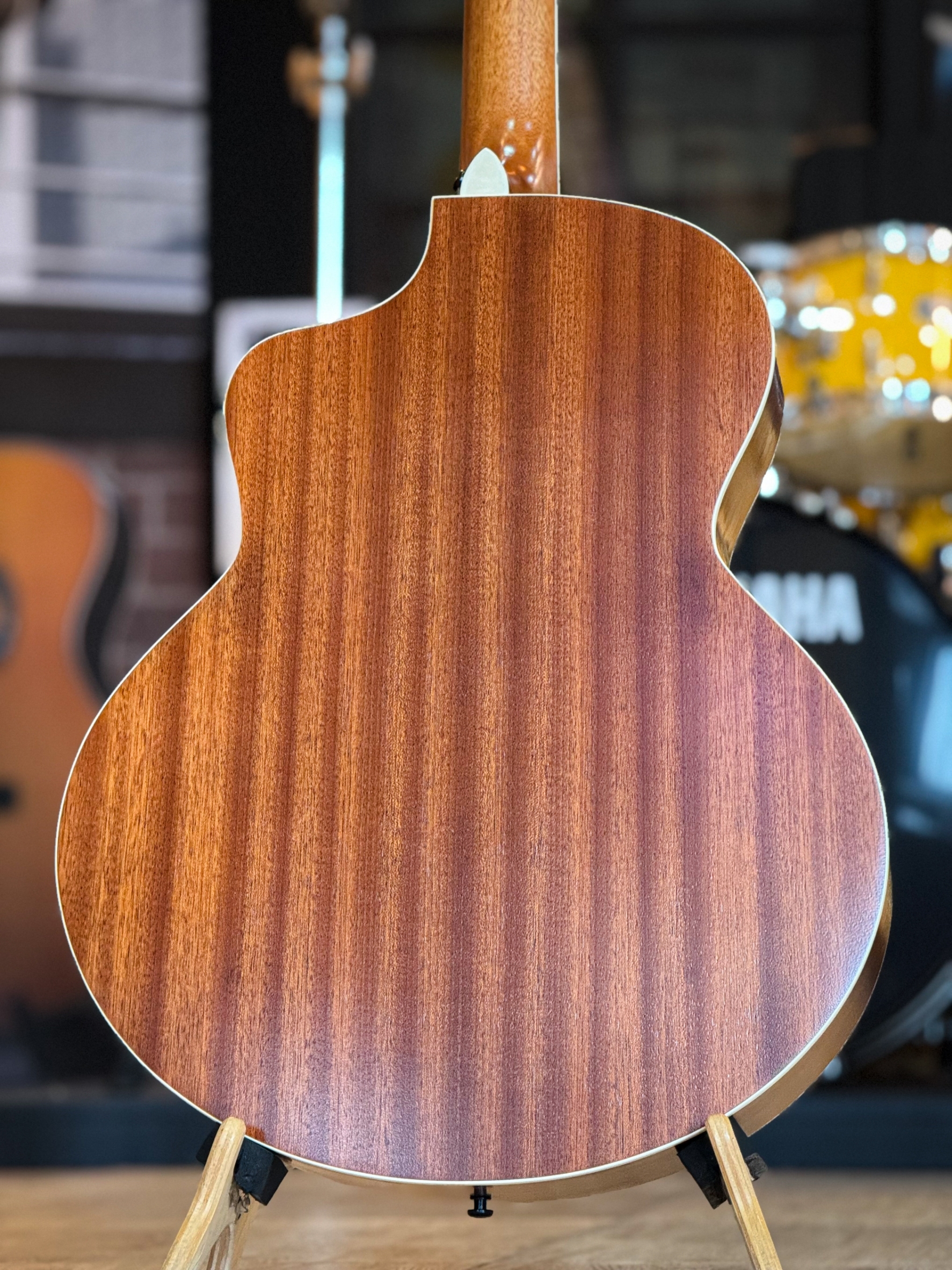 Kama กีต้าร์โปร่ง K-4114JF หน้าไม้แท้ 41 นิ้ว เสียงกังวาล เสียงใส เคลือบด้านกึ่งเงา ฟรี กระเป๋า ปิ๊ก4 ใบคอร์ด ประแจ