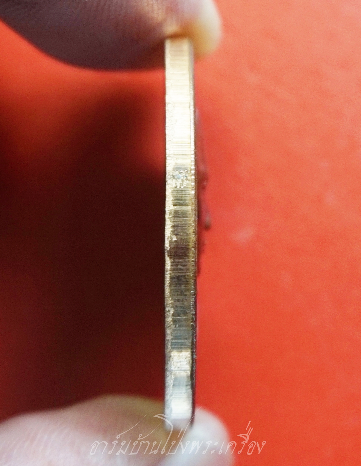 หลวงพ่อวิรัช วัดดีบอน รุ่นยกย่อฟ้า ปี๒๕๖๓ ตอกโค๊ตเลข๙ เนื้อทองแดงรมดำ(องค์ที่1)