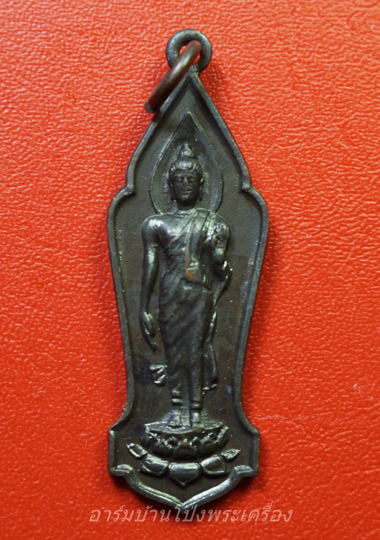 พระพุทธนวฤทธิ์ จิตตภาวันวิทยาลัย จ.ชลบุรี พร้อมกล่องเดิม(องค์ที่1)