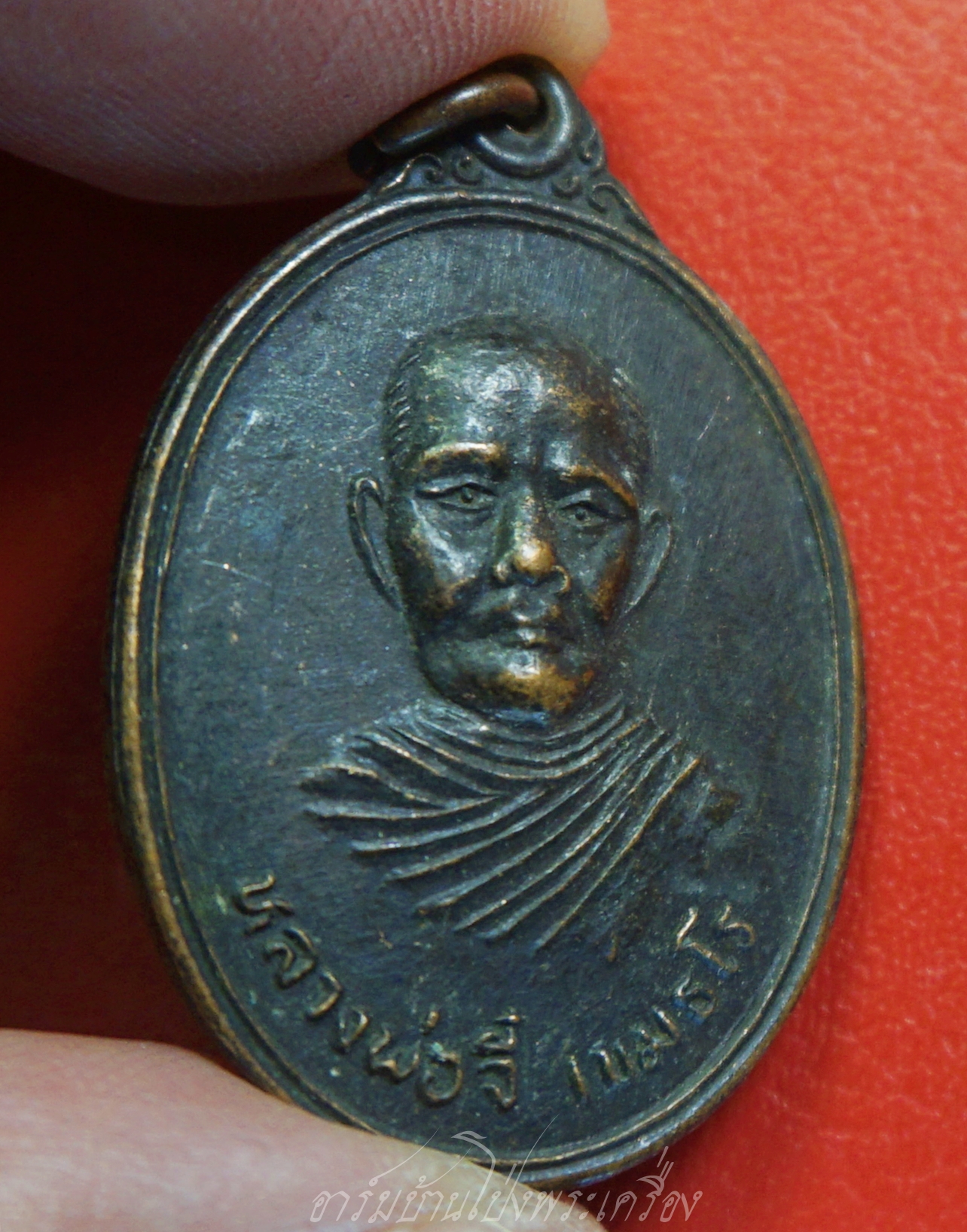 หลวงพ่อจี๋ เขมธโร วัดไผ่ขาด จ.สุพรรณบุรี ปี๒๕๑๙ รุ่นแรก เนื้อทองแดงรมดำ(องค์ที่1)