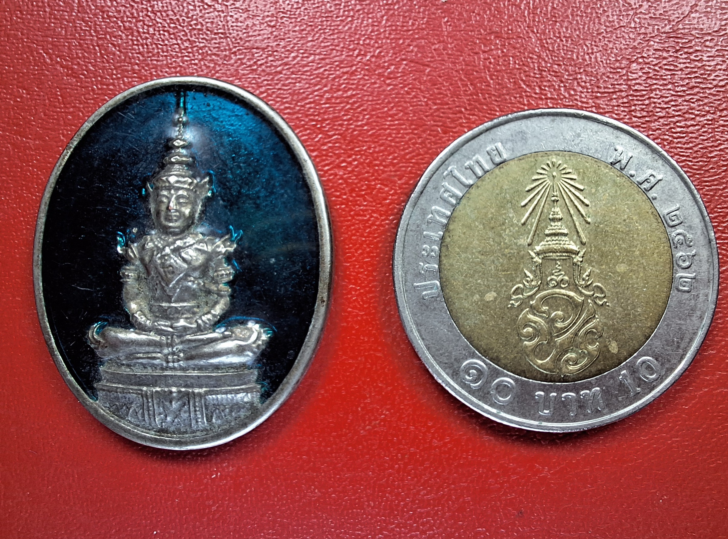 พระแก้วมรกต ฤดูร้อน ฉลองสิริราชสมบัติ ครบ๕๐ปี กาญจนาภิเษก ปี๒๕๓๙ กะไหล่เงินลงยา(องค์ที่1)