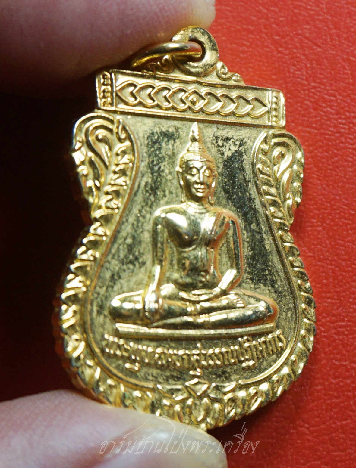 เหรียญเสมา พระพุทธมหาสุวรรณปฏิมากรหรือหลวงพ่อทองคำ วัดไตรมิตร ปี๒๕๓๘ เนื้อกะไหล่ทอง เจ้าคุณธงชัยสร้าง(องค์ที่1)