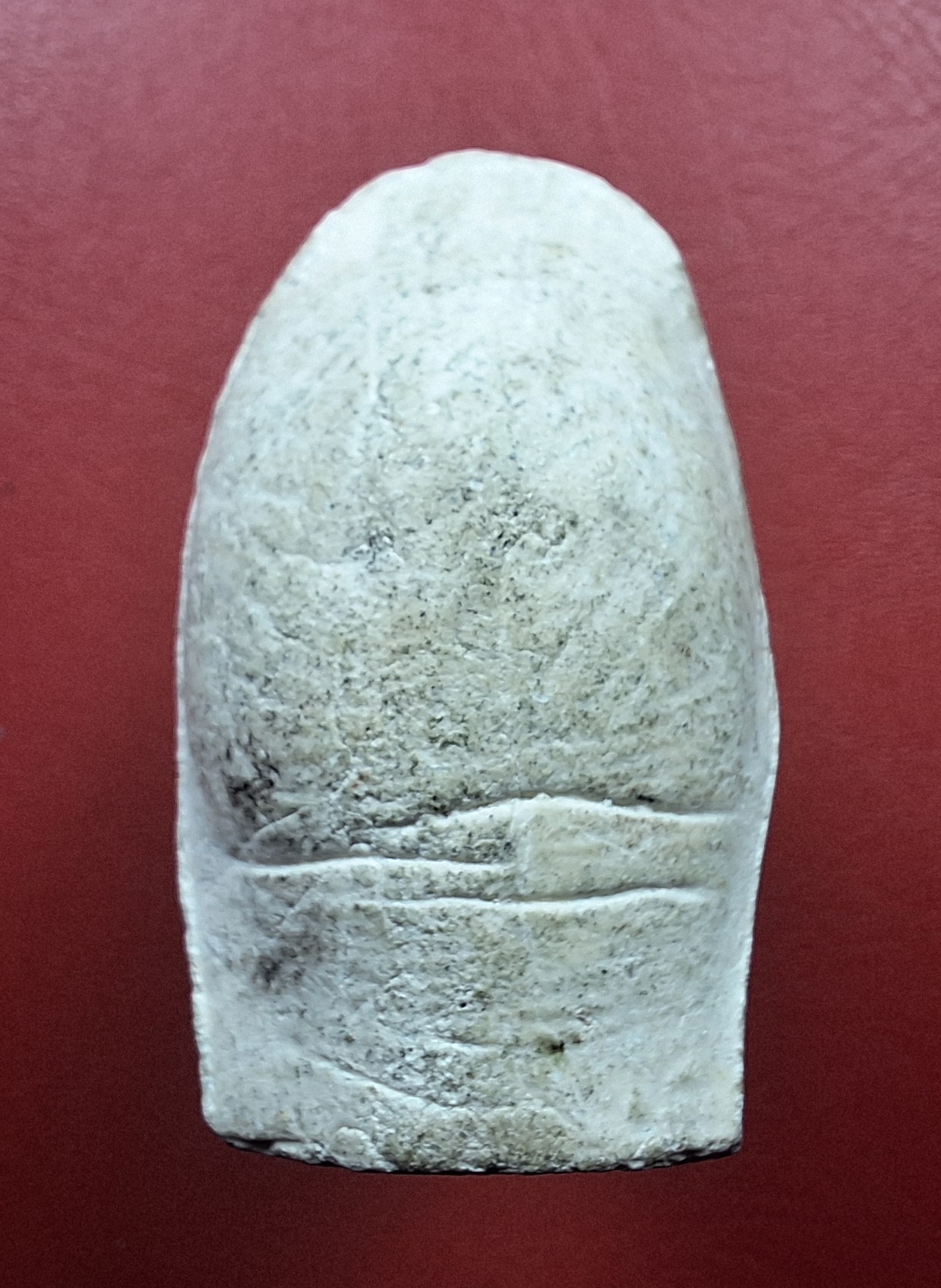 หลวงพ่อคูณ วัดบ้านไร่ นิ้วโป้งจำลอง ลงอักขระยันต์ ปี๒๕๓๖ เนื้อผง(องค์ที่17)