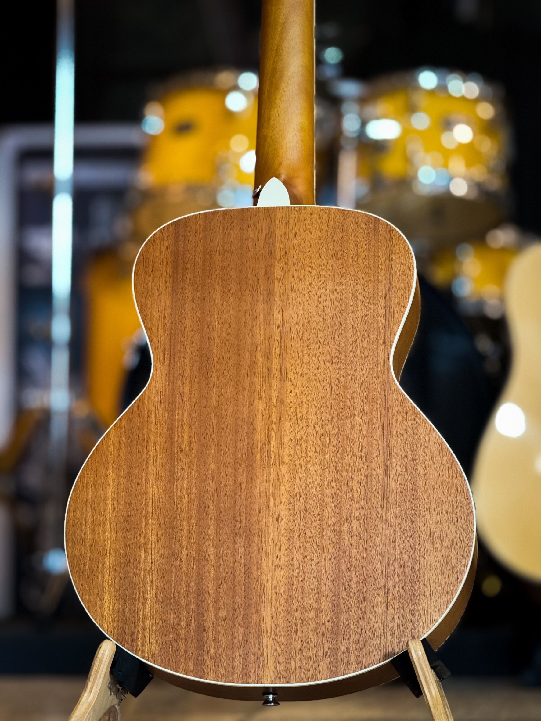 Mclorence กีต้าร์โปร่ง 34 นิ้ว MC-34 สีไม้เข้ม กีตาร์โปร่ง เสียงใสกังวาล ฟรี กระเป๋า Nami เทา / ปิ๊ก4อัน / ประแจ