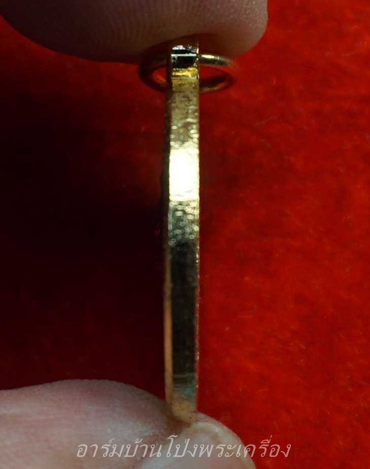 หลวงพ่อยะ วัดท่าข้าม รุ่นแรก พิมพ์เล็ก ปี๒๕๓๐ เนื้อกะไหล่ทอง(องค์ที่4)