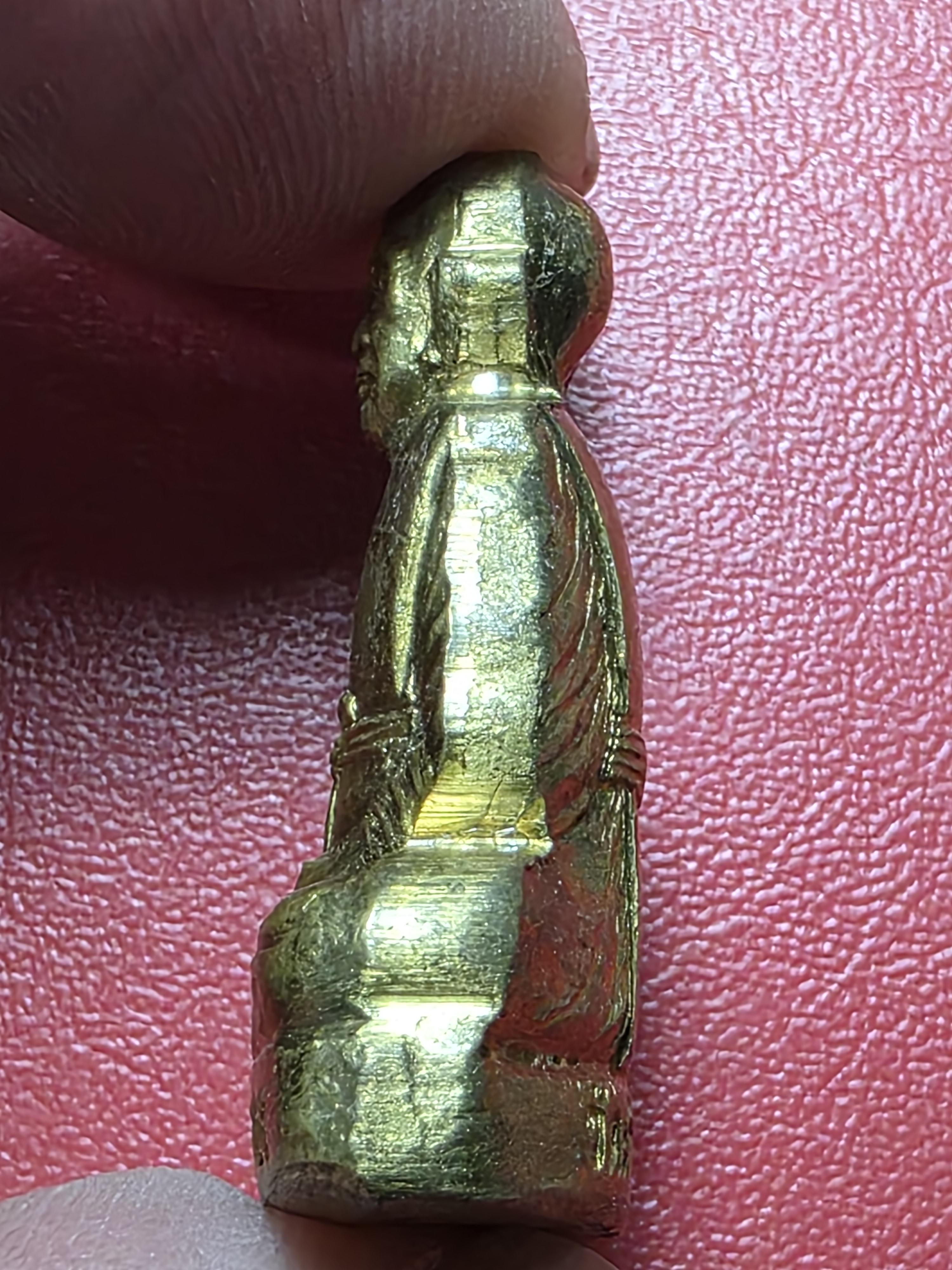 หลวงพ่อทอง วัดลำกระดาน จ.กรุงเทพ รูปเหมือนปั๊ม รุ่นแรก เนื้อทองเหลือง(องค์ที่1)