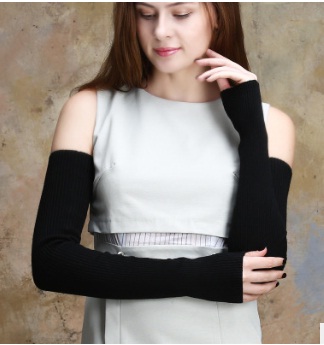 ปลอกแขนทอไหมพรม