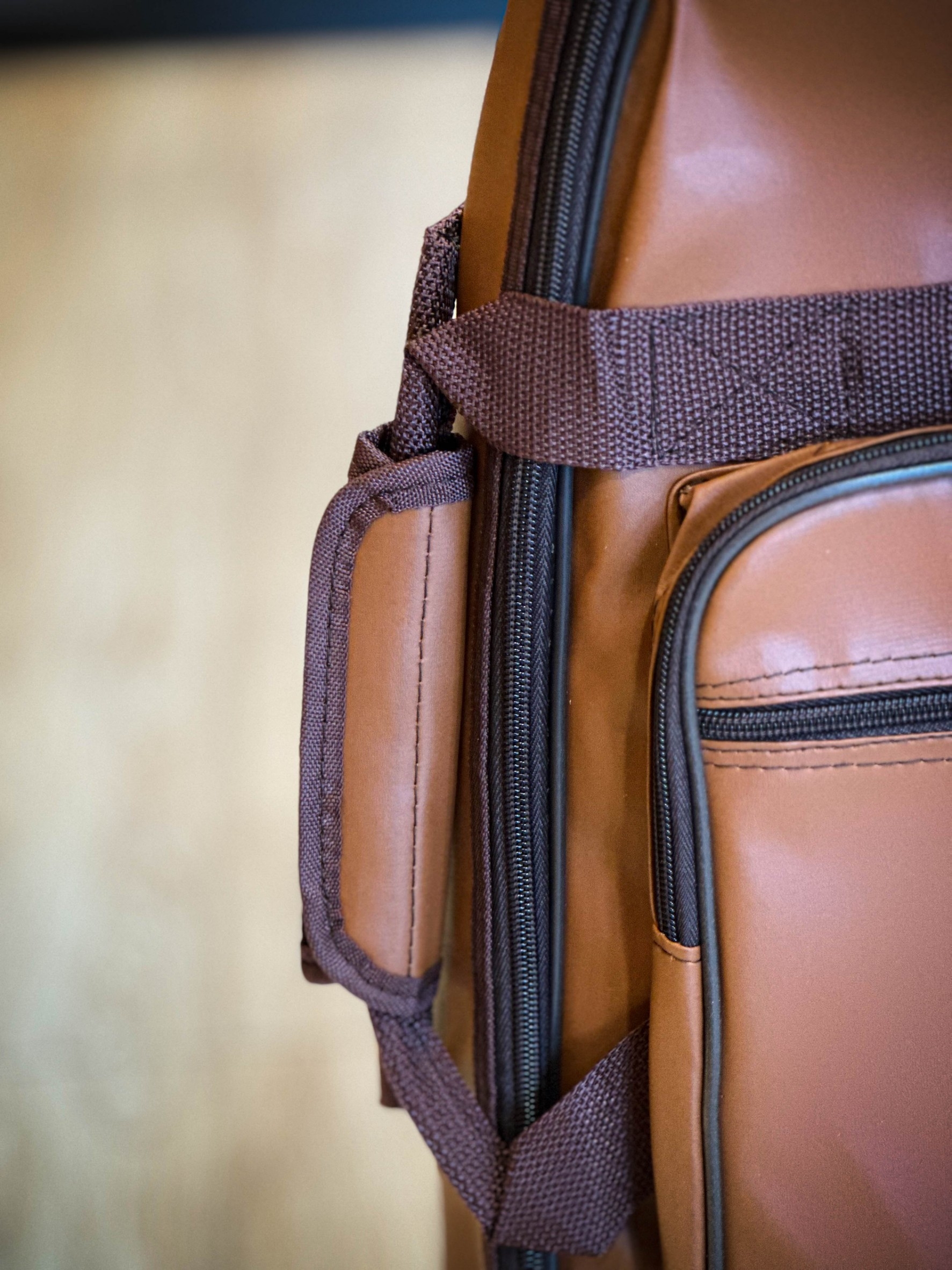 ์Nami กระเป๋ากีต้าร์ไฟฟ้า ฟองน้ำหนา 12มม.ป้องกันการกระแทกได้ดี วัสดุเป็นหนัง กันน้ำ/กันฝุ่น