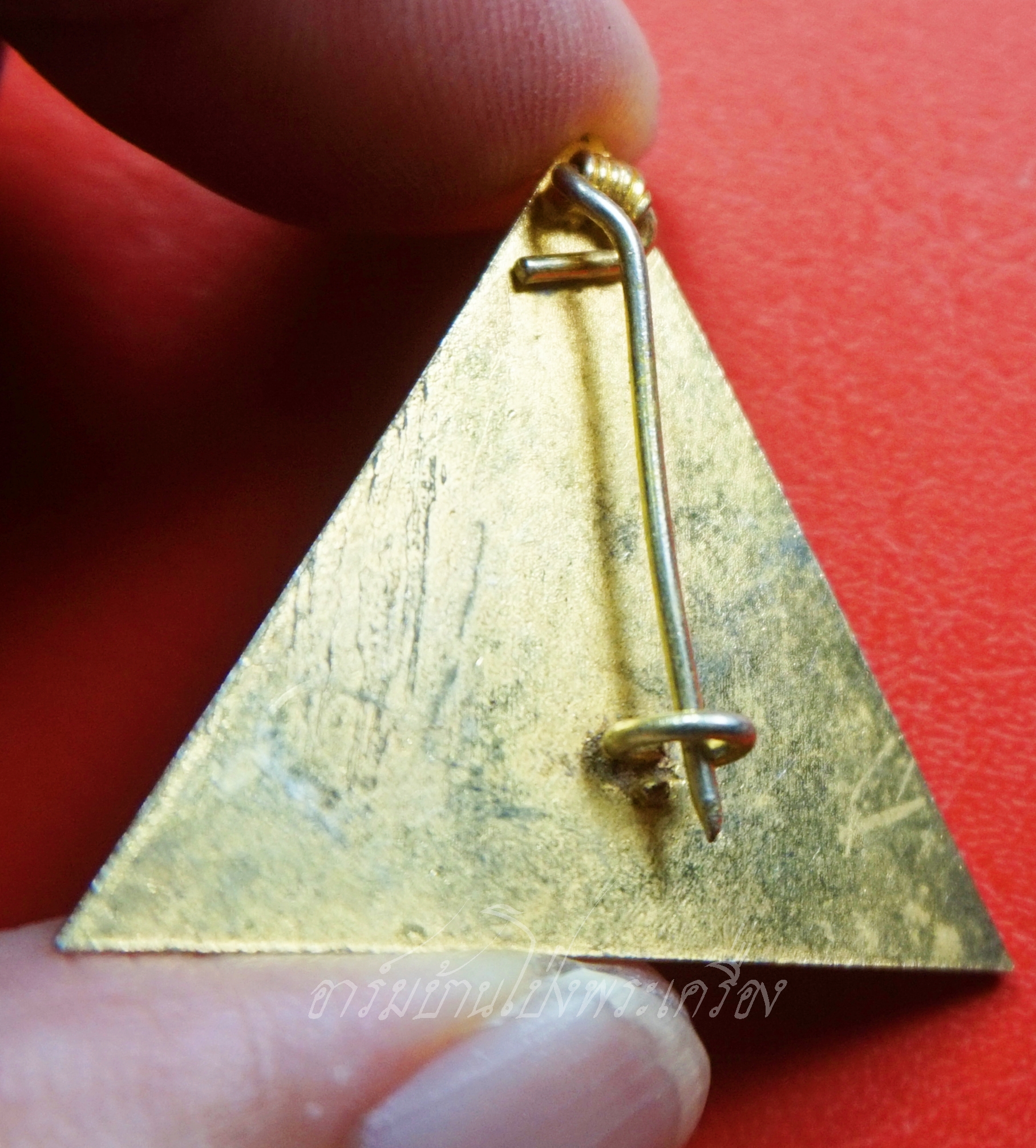 เข็มกลัด ลงยา ชาติ ศาสน์ กษัตริย์ ยามศึกเรารบ ยามสงบเราพัฒนา(องค์ที่1)