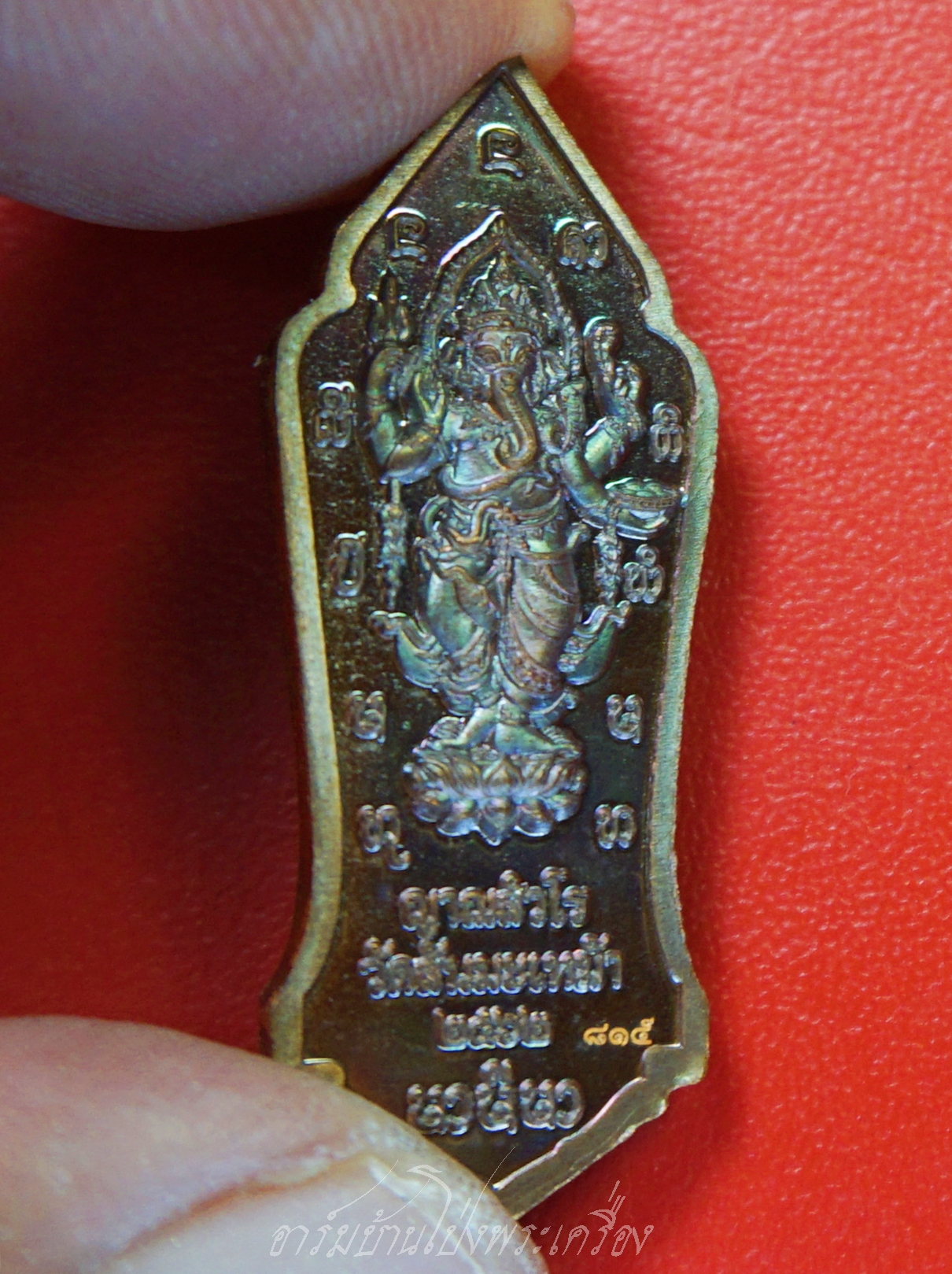 ท้าวเวสสุวรรณ วัดสันมะเหม้า จ.เชียงราย หลังพระพิฆเนศ ครูบาวิรุต หมายเลข๘๑๕ กฐินปี๒๕๖๒ เนื้อทองแดงรมดำ(องค์ที่1)