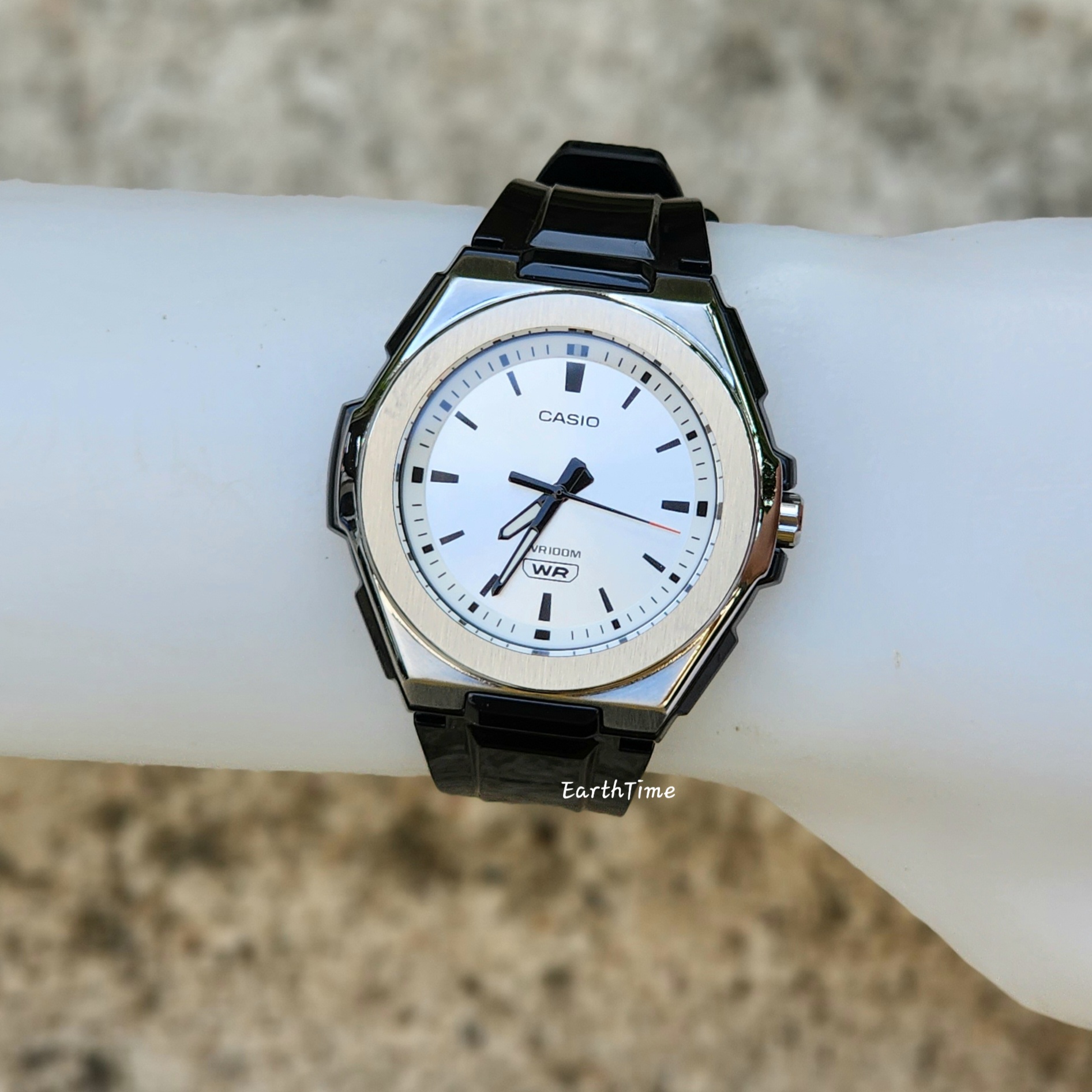 LWA-300H-7E2V l CASIO สายเรซิ่น