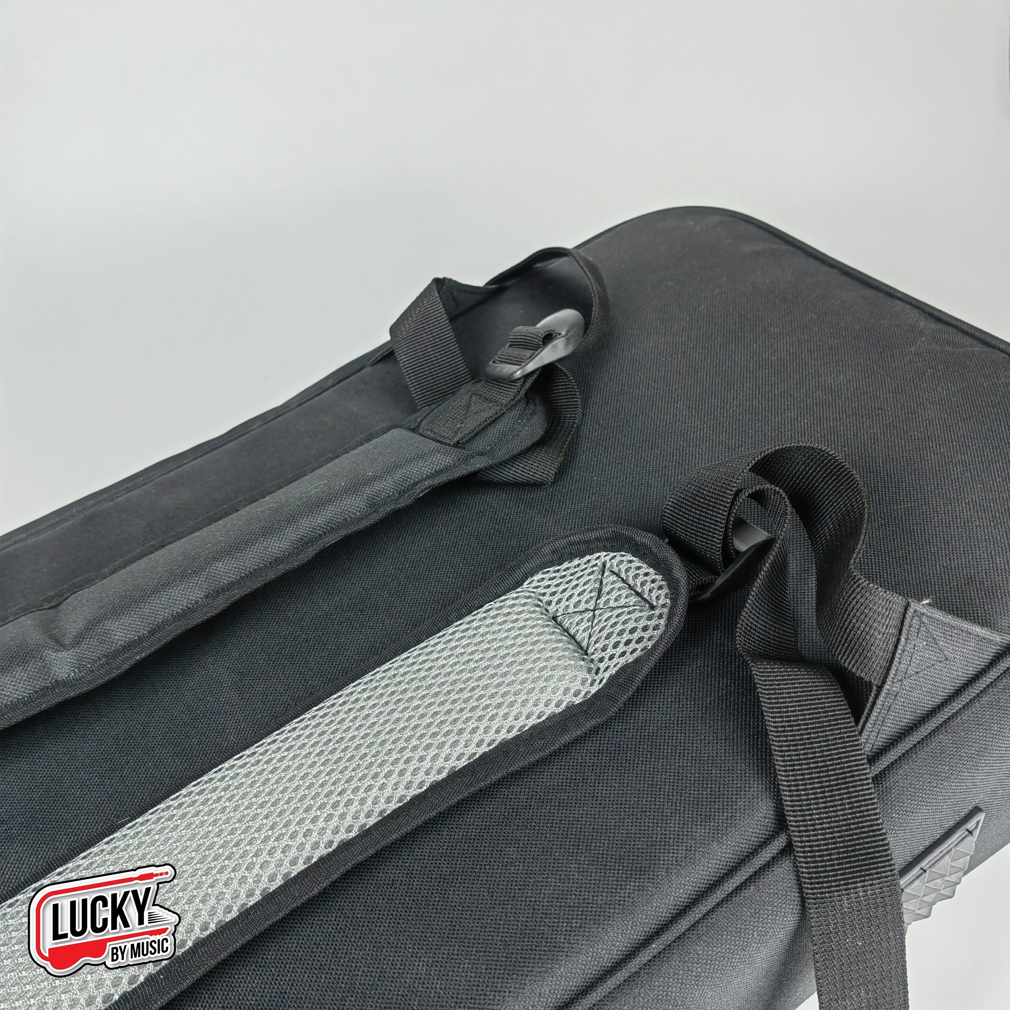 Elite D&J กระเป๋าคีย์บอร์ด 61 คีย์ บุโฟม EPE หนา 12 มิลลิเมตร (ขนาด 101 x 27 x 10 cm.)