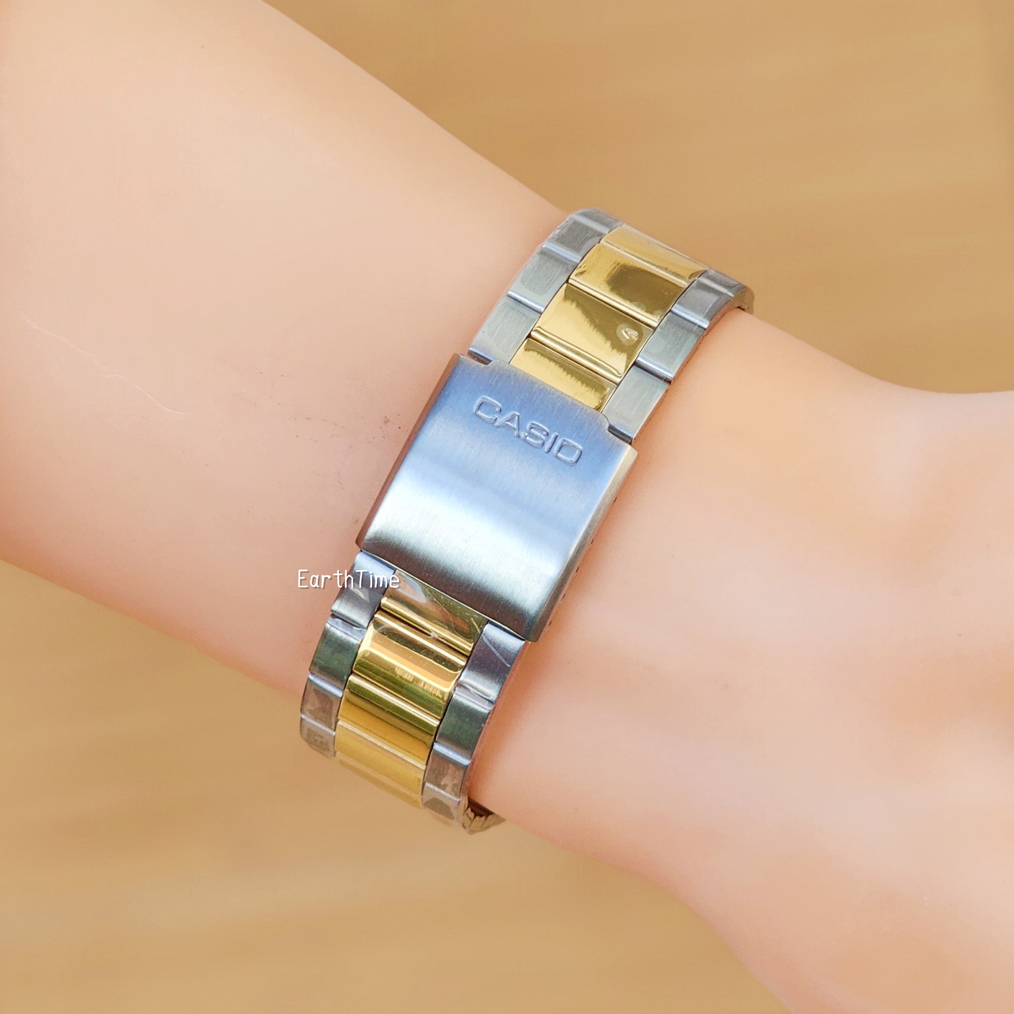 CASIO MEN STANDARD รุ่น MTP-VD01SG-9B