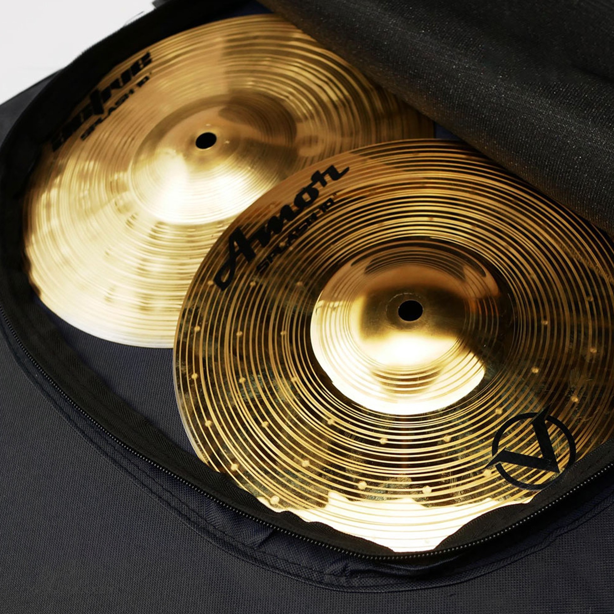 กระเป๋าฉาบ Makana สีดำ/ สีแดง รุ่น Onstage บุฟองน้ำหนา ใส่ฉาบ กันกระแทกได้ดี พร้อมหูหิ้ว สายสะพาย กระเป๋าใส่ฉาบ