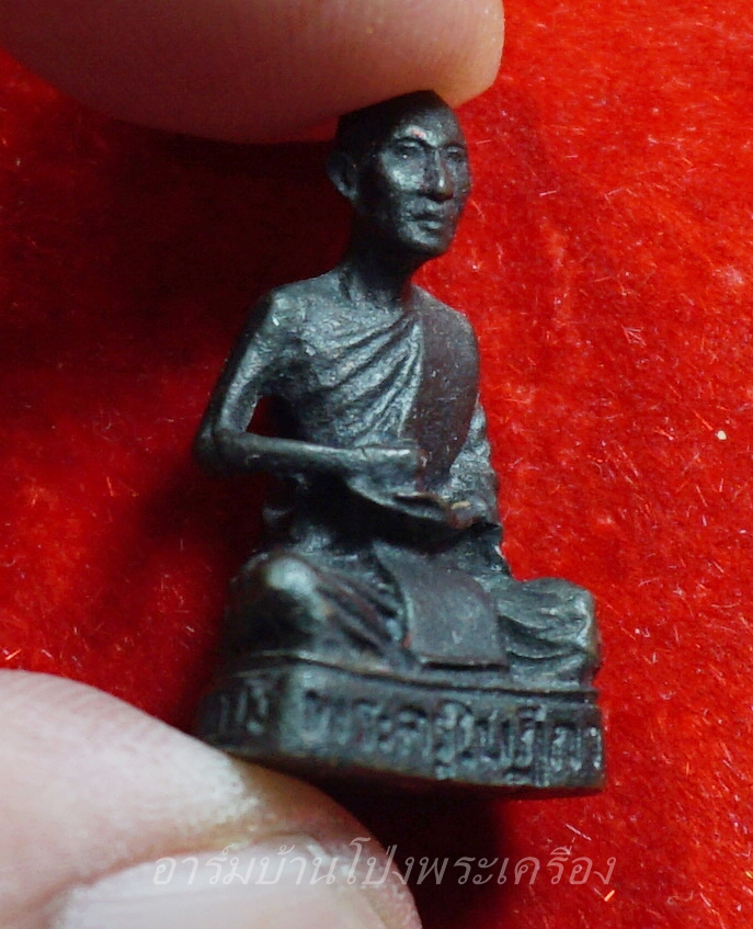 หลวงพ่อเงิน วัดถ้ำน้ำ รูปหล่อ(องค์ที่2)