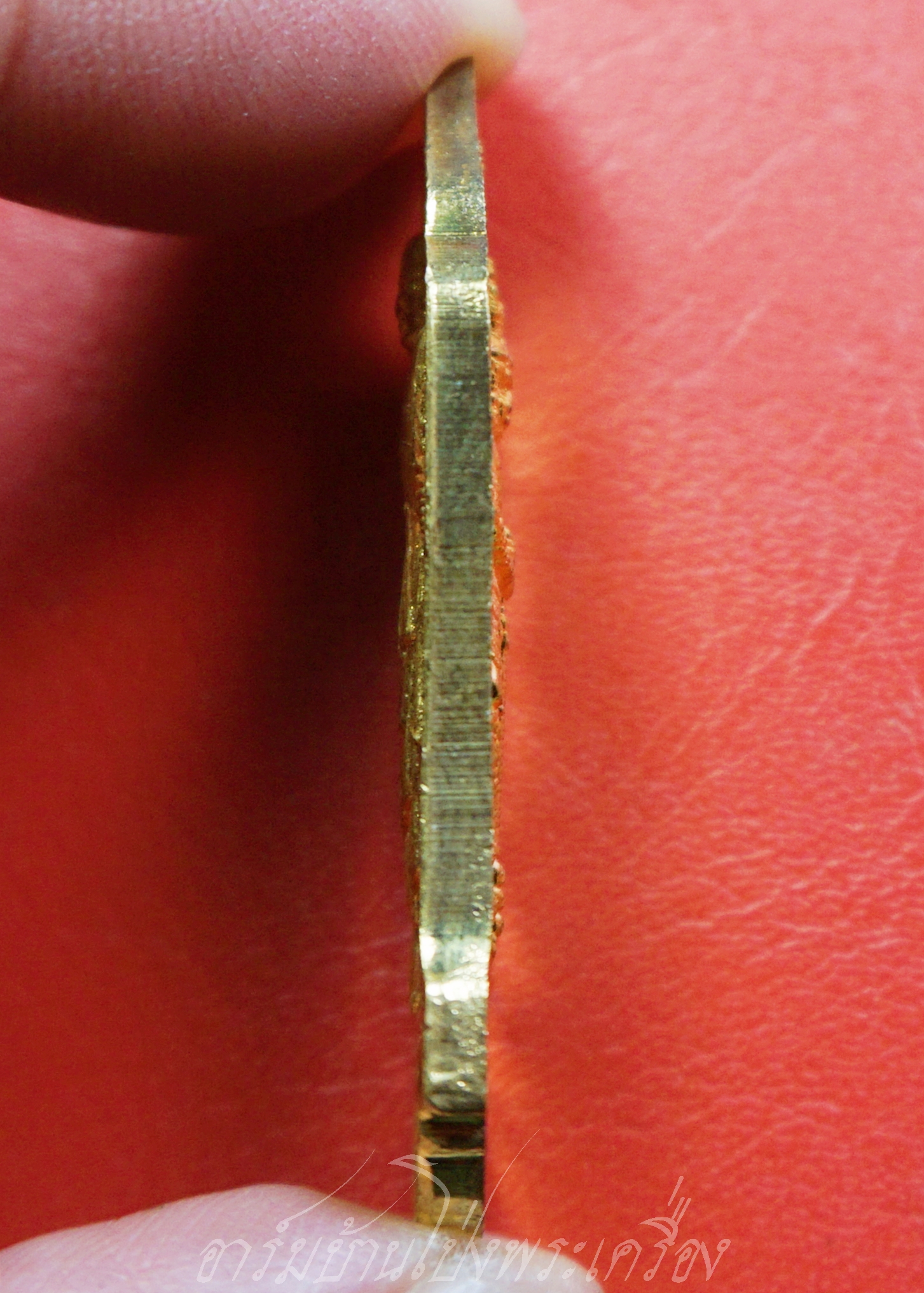 หลวงปู่ศุข วัดปากคลองมะขามเฒ่า ด้านหลังท้าวเวสสุวรรณ กฐินปี๒๕๖๔ รุ่นเศษฐีแสนล้าน หมายเลข๗๓๑๕ เนื้อฝาบาตร(องค์ที่1)