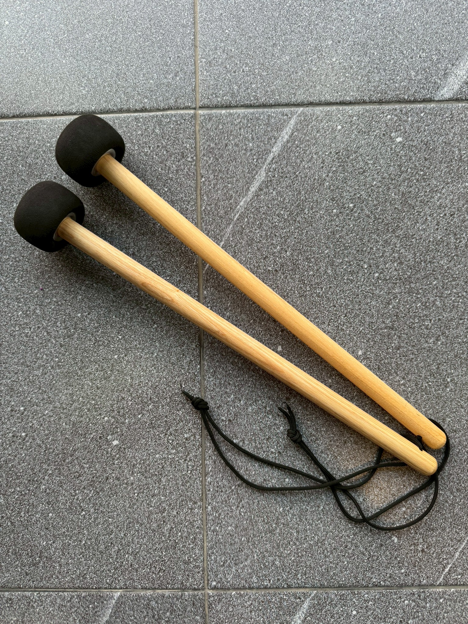 ไม้ตีกลองใหญ่ ด้ามหวาย ไม้กลอง ไม้ตีกลองใหญ่ ด้ามไม้ เดียว / คู่ คละหัวไม้