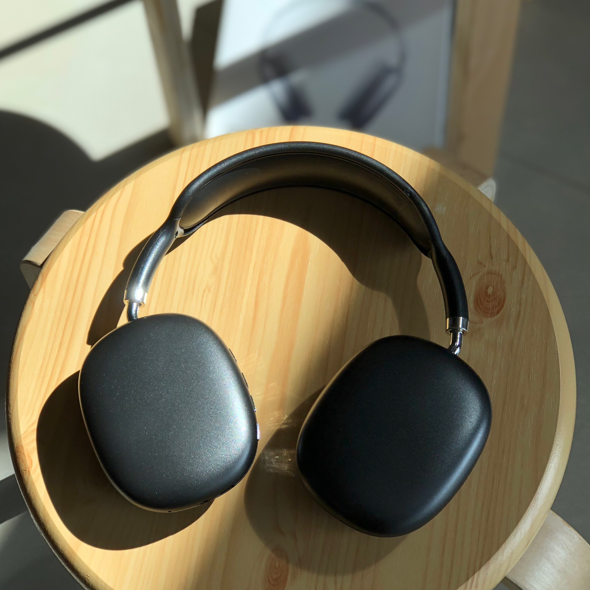 [🚚พร้อมส่ง] Airmax หูฟังบลูทูธ ใส่ SD Card ฟังเพลงจากหูฟังได้ พร้อมไมโครโฟน ตัดเสียงรบกวน Hi-Fi รองรับ TF เสียงสเตอริโอ รับประกันคุณภาพ 100 %